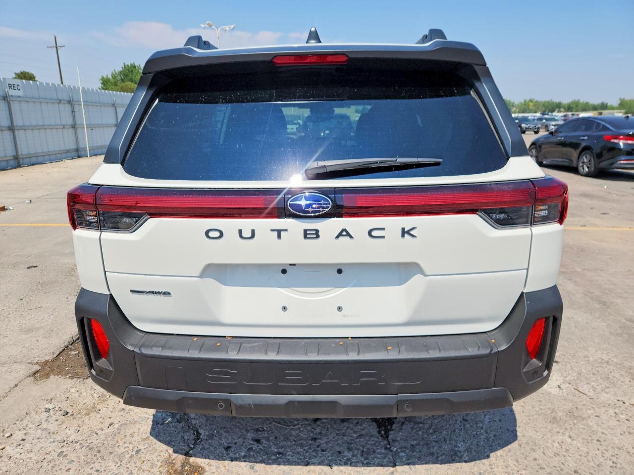 2026 Subaru Outback Touring Xt White vin: JF2BURJD6TY547087