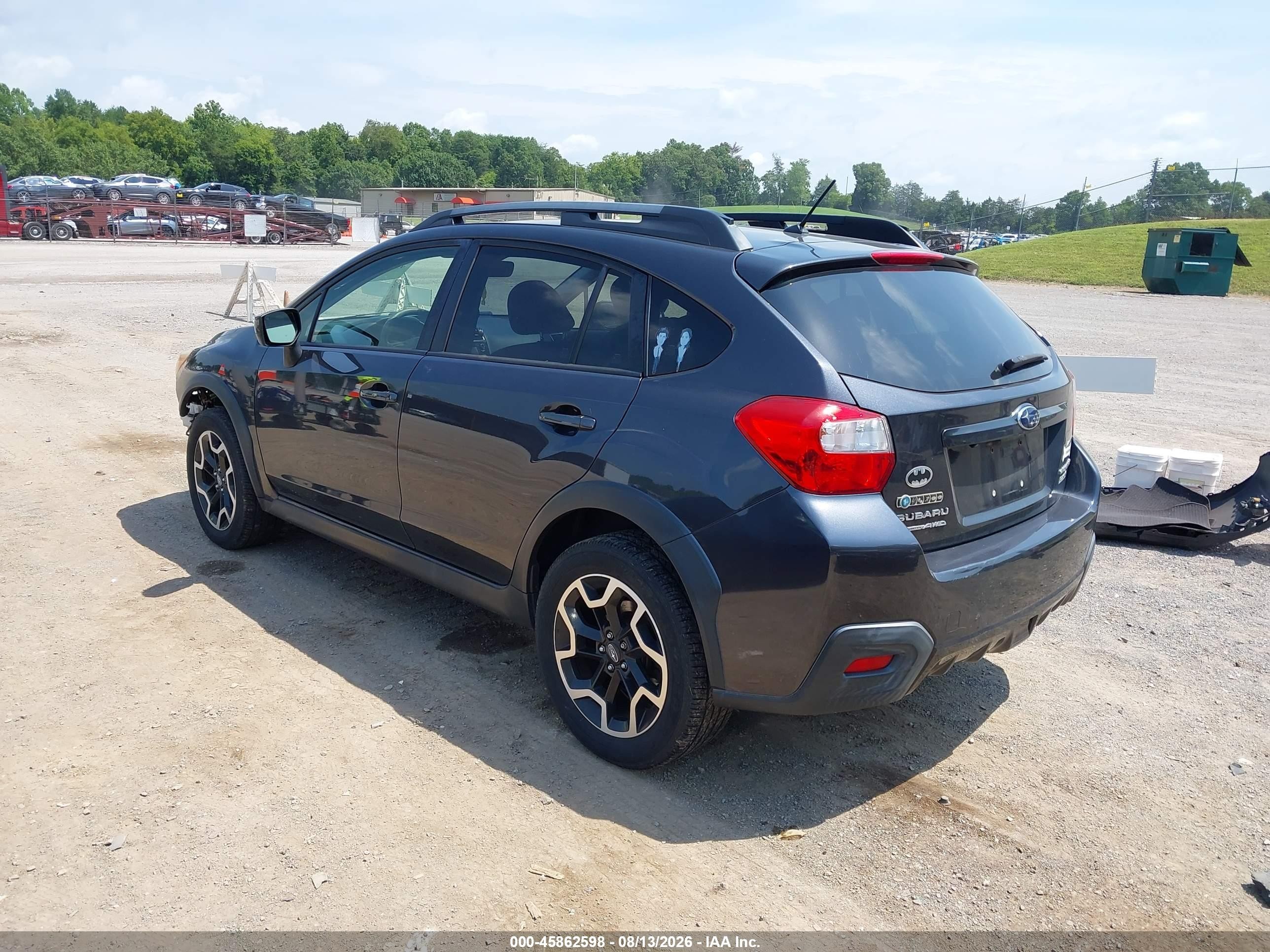 2017 Subaru Crosstrek 2.0i Premium Silver vin: JF2GPABC0H8253079