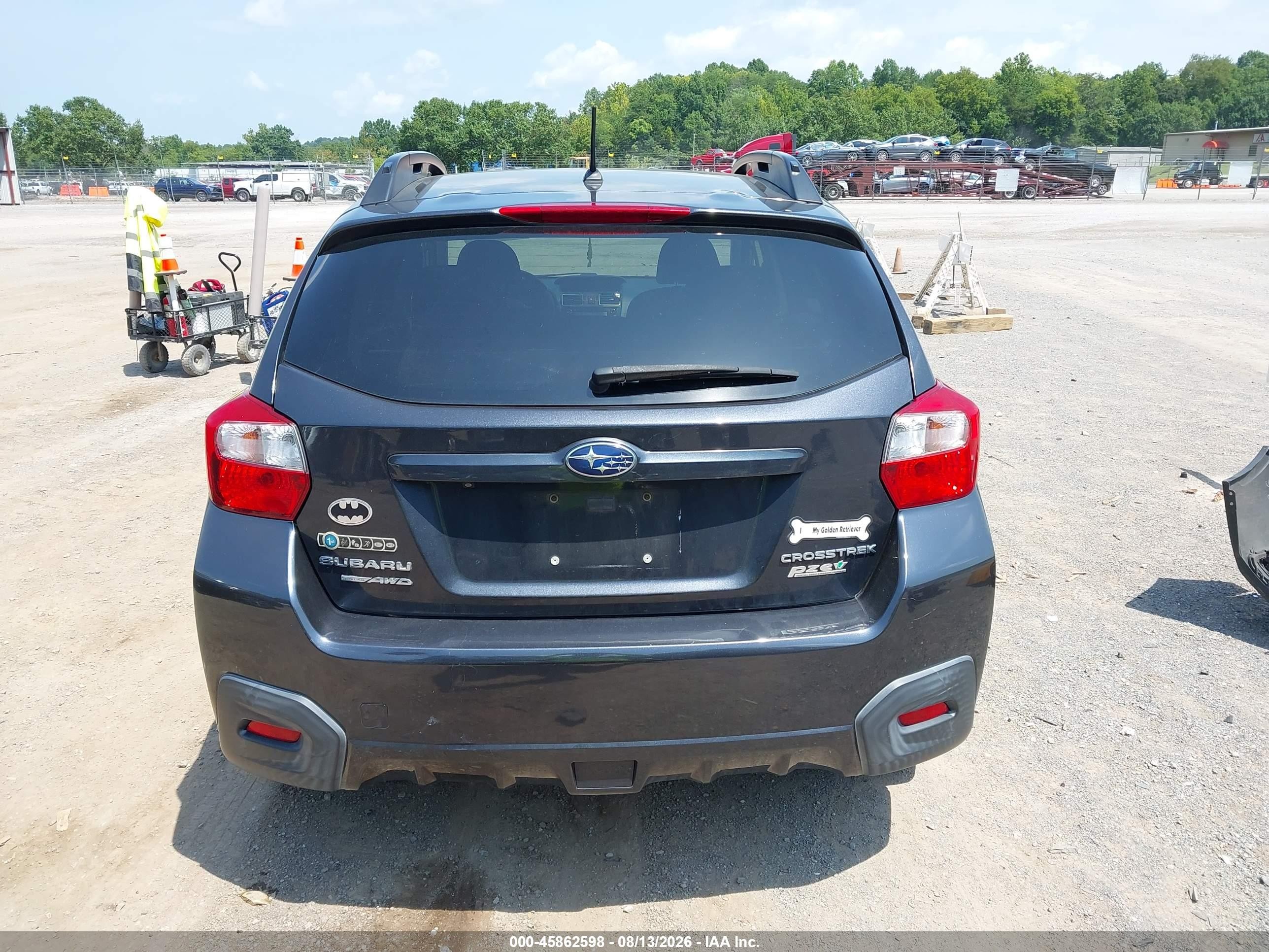 2017 Subaru Crosstrek 2.0i Premium Silver vin: JF2GPABC0H8253079