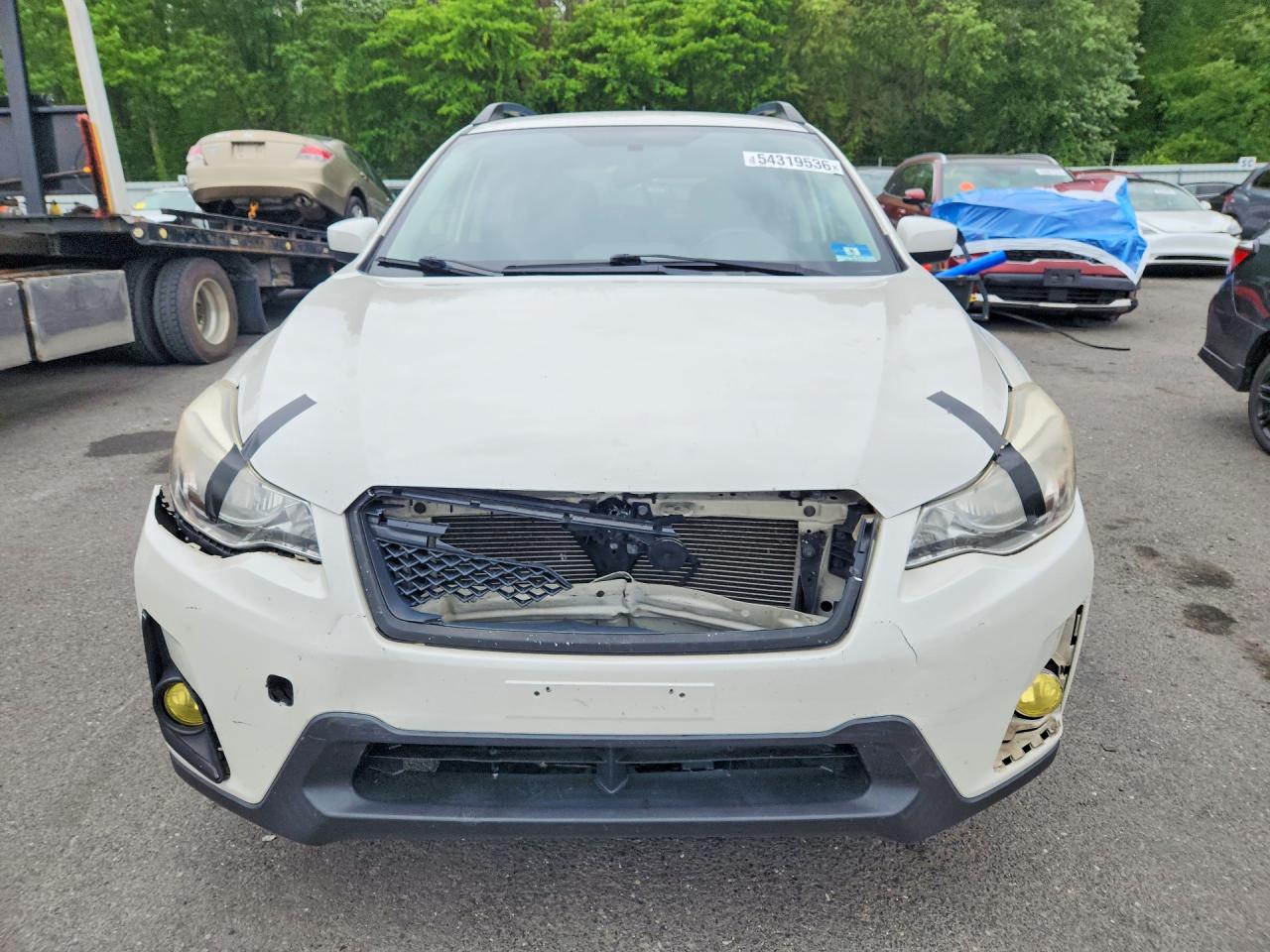 2016 Subaru Crosstrek Premium White vin: JF2GPABC2G8322739