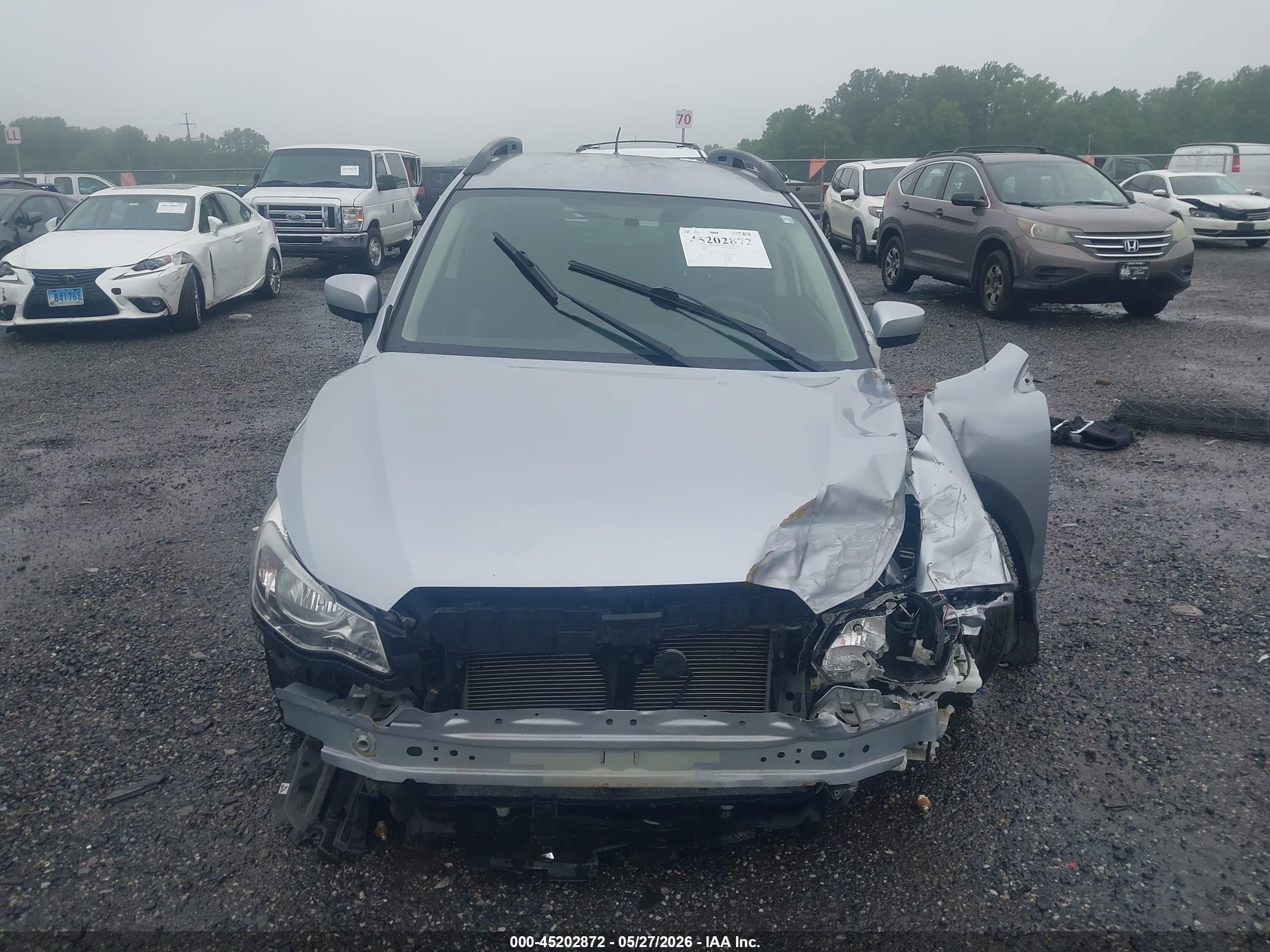 2017 Subaru Crosstrek 2.0i Premium Серебряный vin: JF2GPABC4H8209196