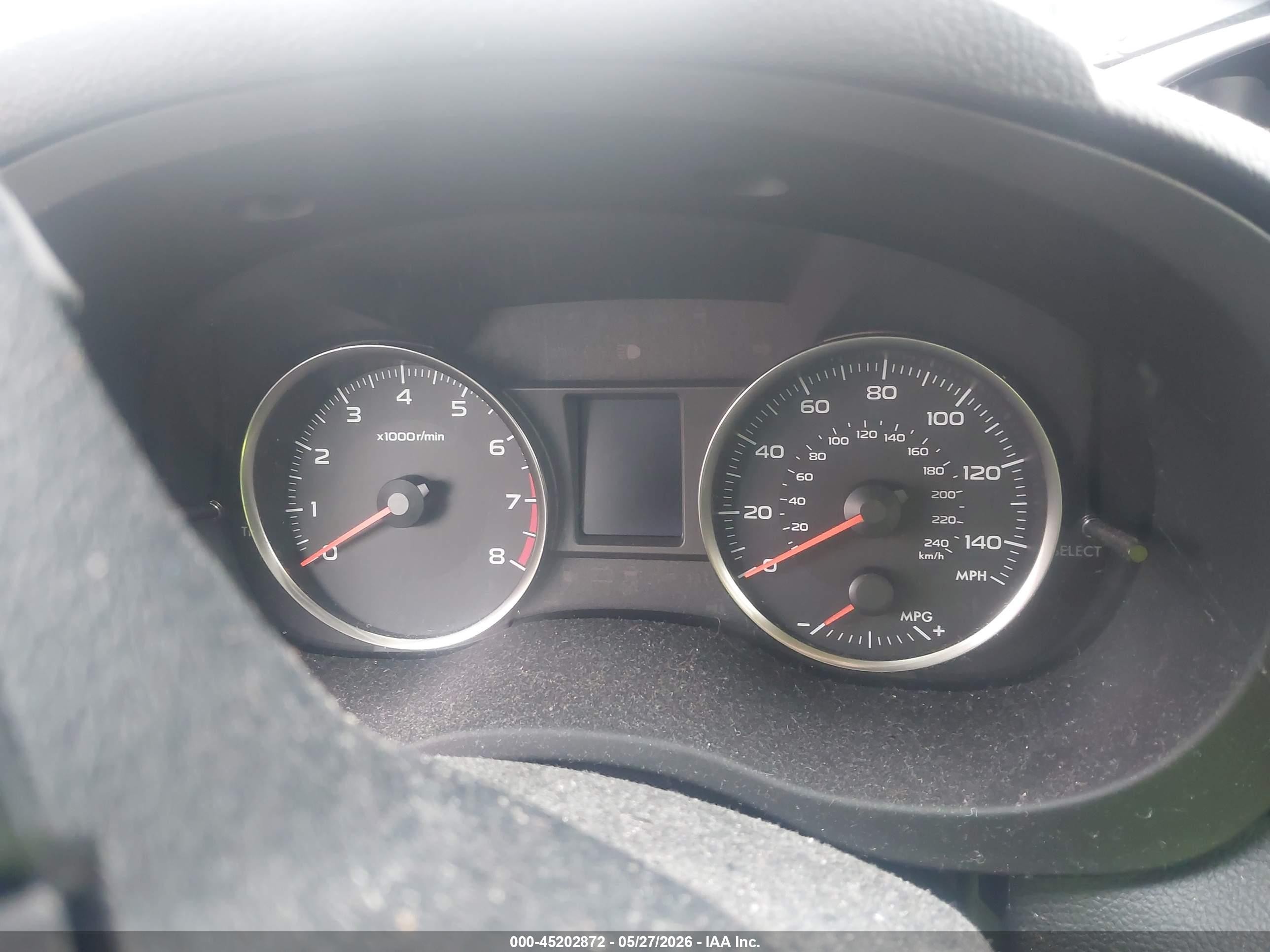 2017 Subaru Crosstrek 2.0i Premium Серебряный vin: JF2GPABC4H8209196