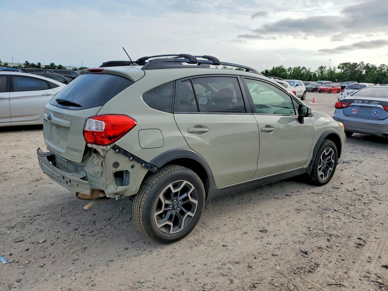 2017 Subaru Crosstrek Premium Green vin: JF2GPABC4HH275957