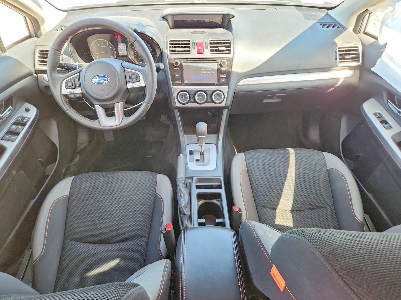 2016 Subaru Crosstrek Premium Silver vin: JF2GPABC5G8342709