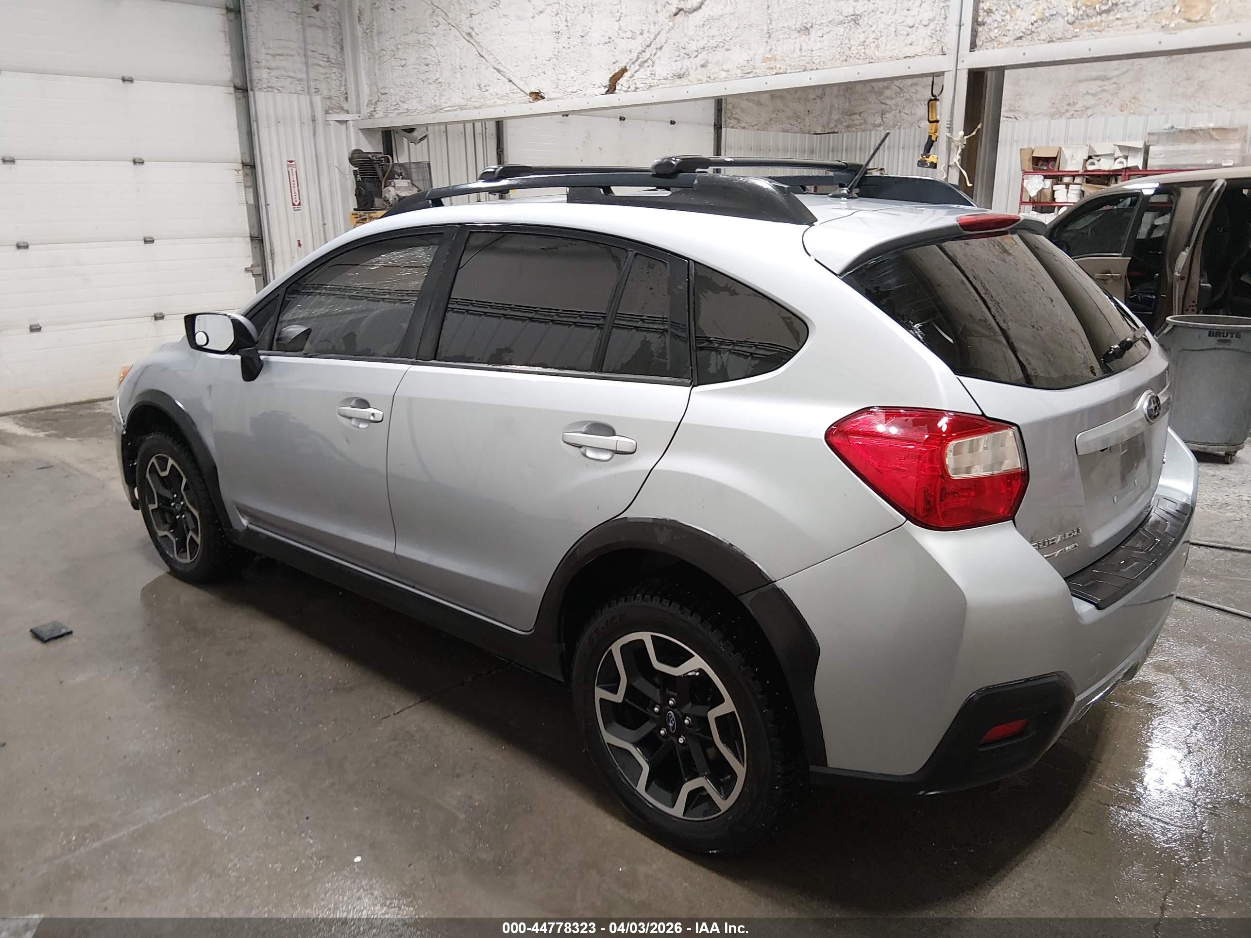 2016 Subaru Crosstrek 2.0i Premium Silver vin: JF2GPABC6G8306530