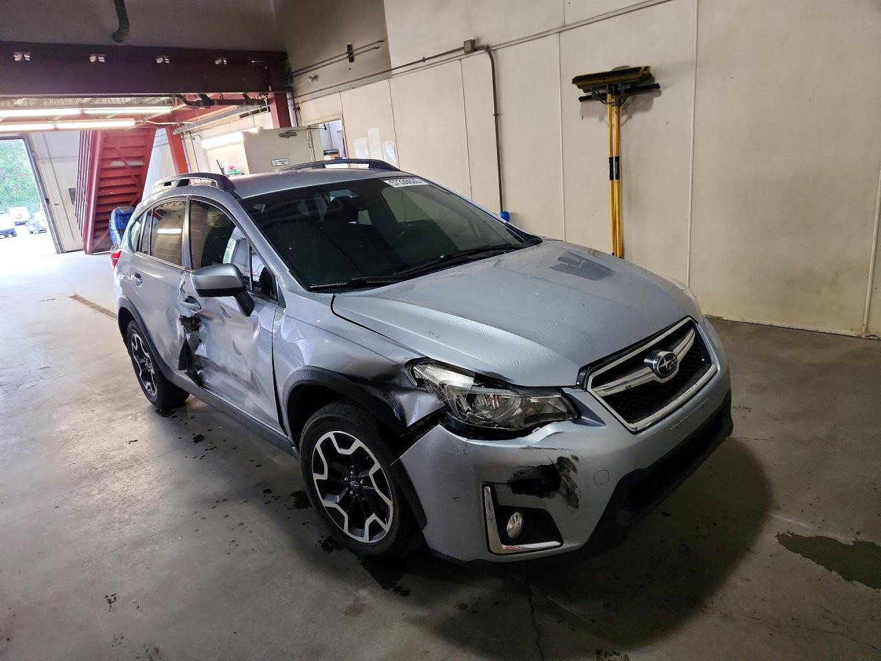 2016 Subaru Crosstrek Premium Silver vin: JF2GPABC7G8310988