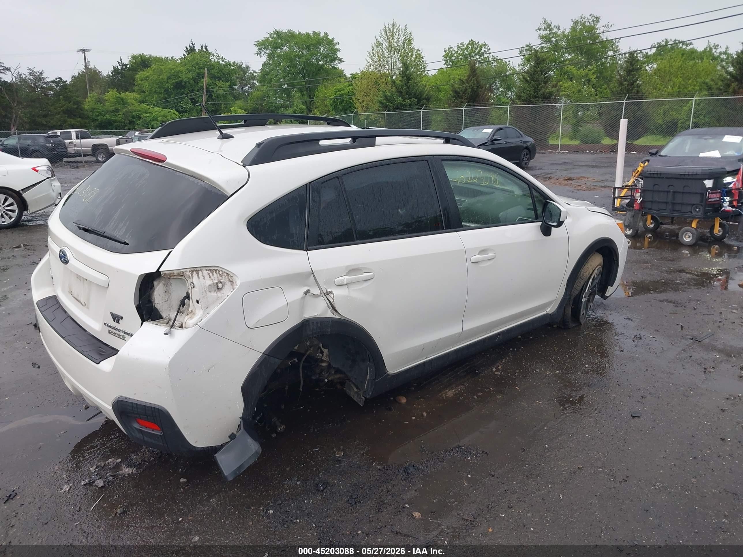 2017 Subaru Crosstrek 2.0i Premium White vin: JF2GPABC7H8218121