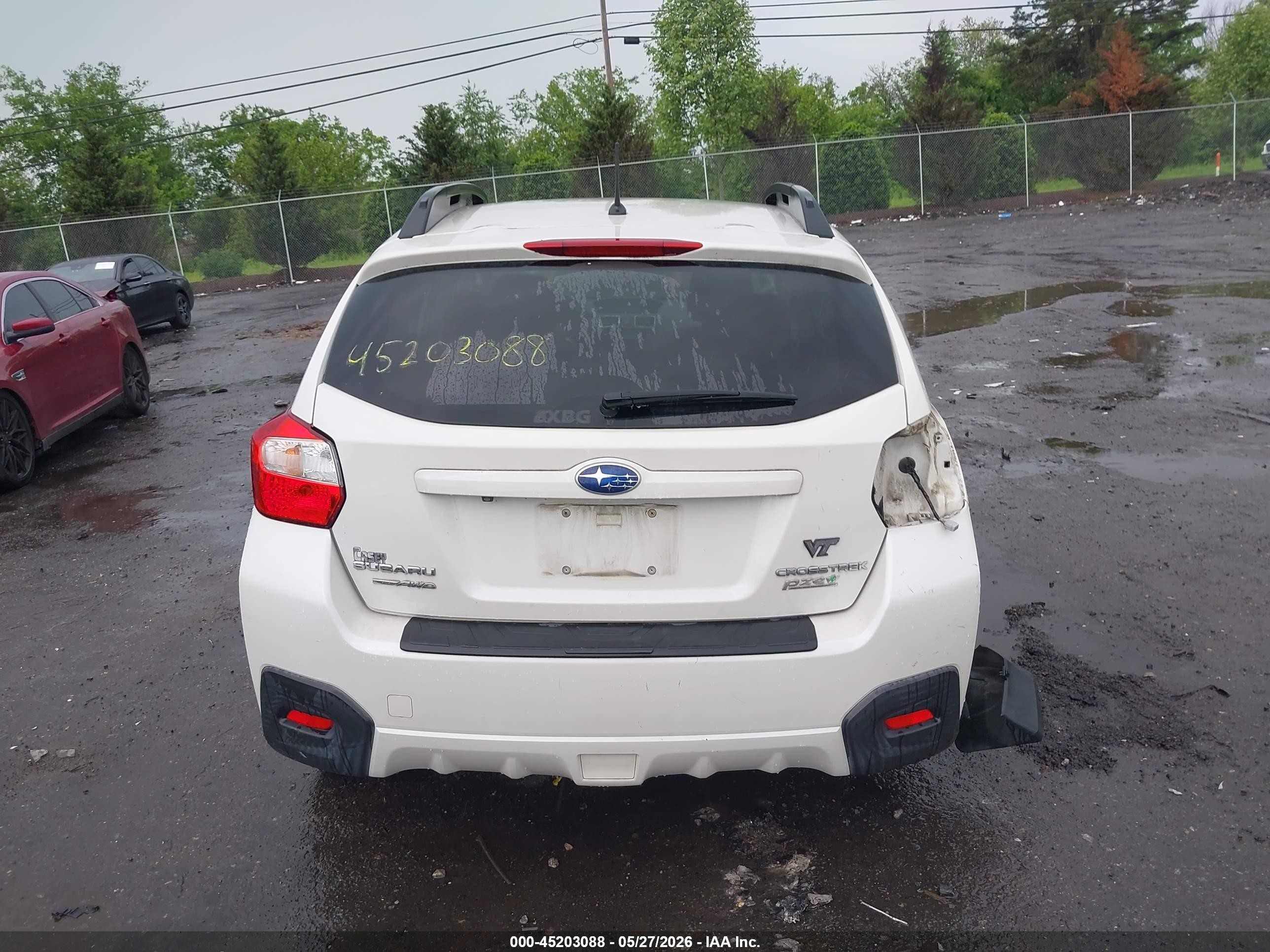 2017 Subaru Crosstrek 2.0i Premium White vin: JF2GPABC7H8218121