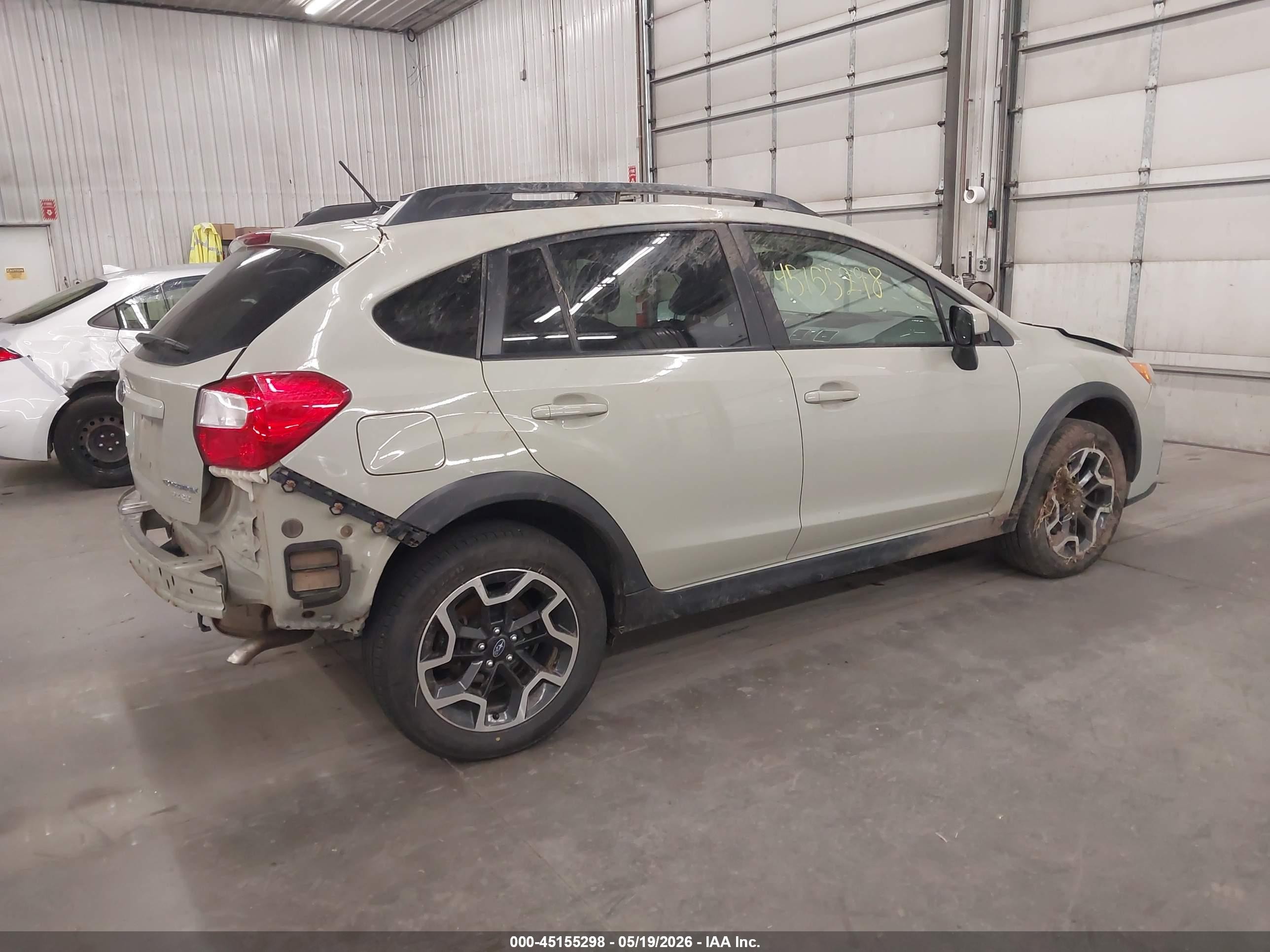 2016 Subaru Crosstrek 2.0i Premium Cream vin: JF2GPABC8G8223892
