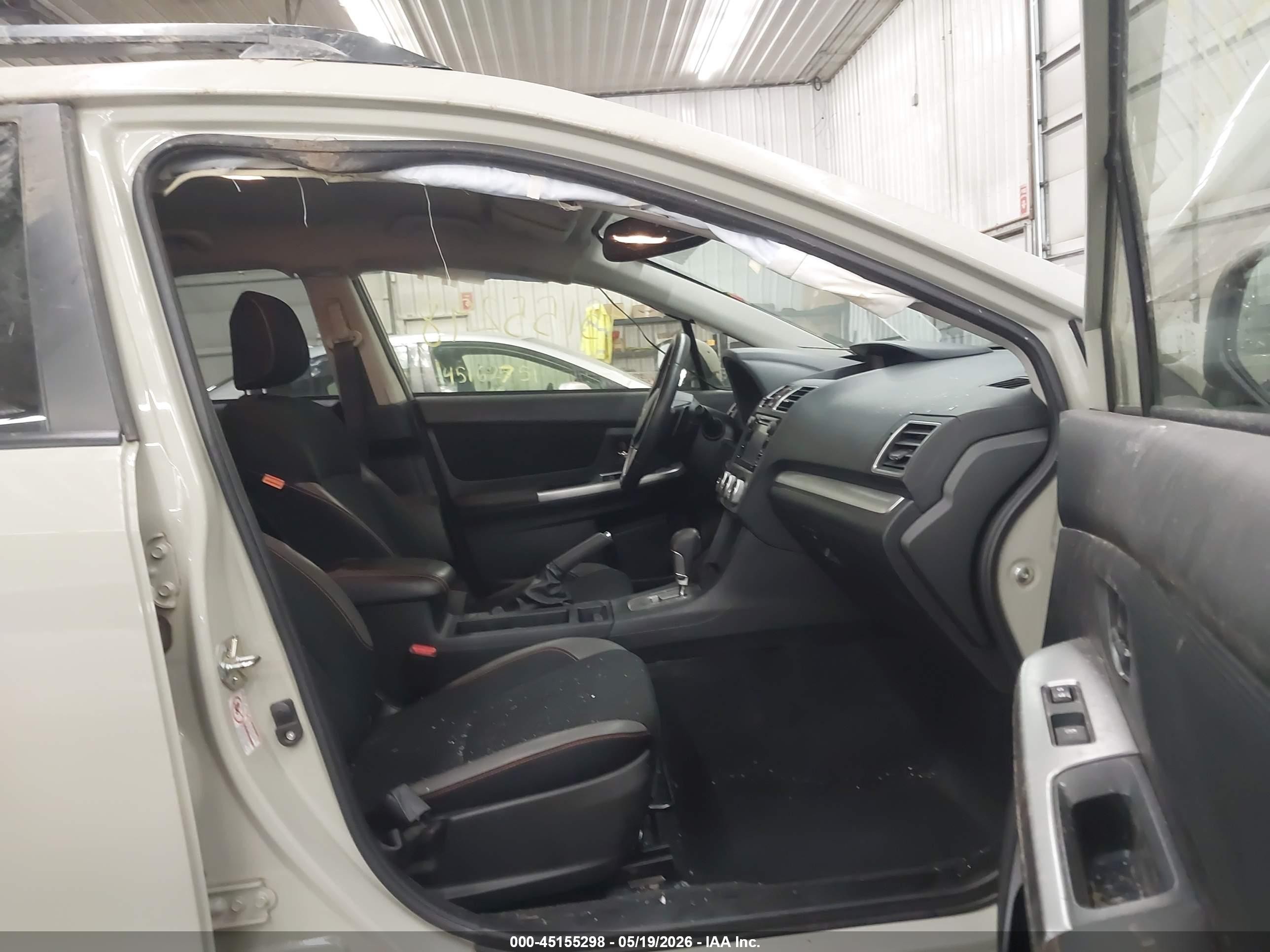 2016 Subaru Crosstrek 2.0i Premium Cream vin: JF2GPABC8G8223892