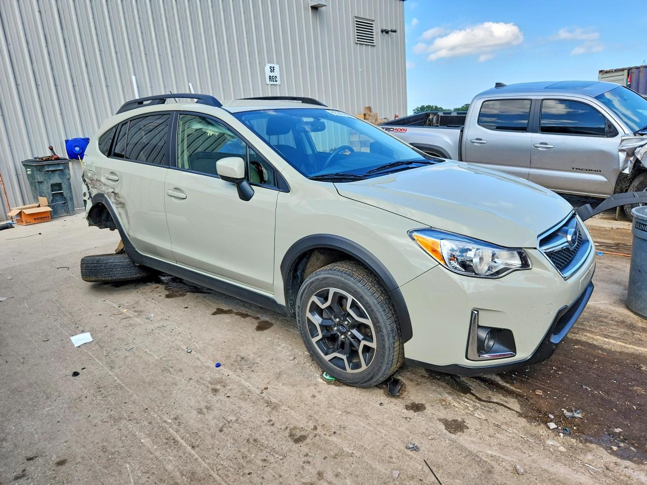 2016 Subaru Crosstrek Premium Gray vin: JF2GPABC8G8327654