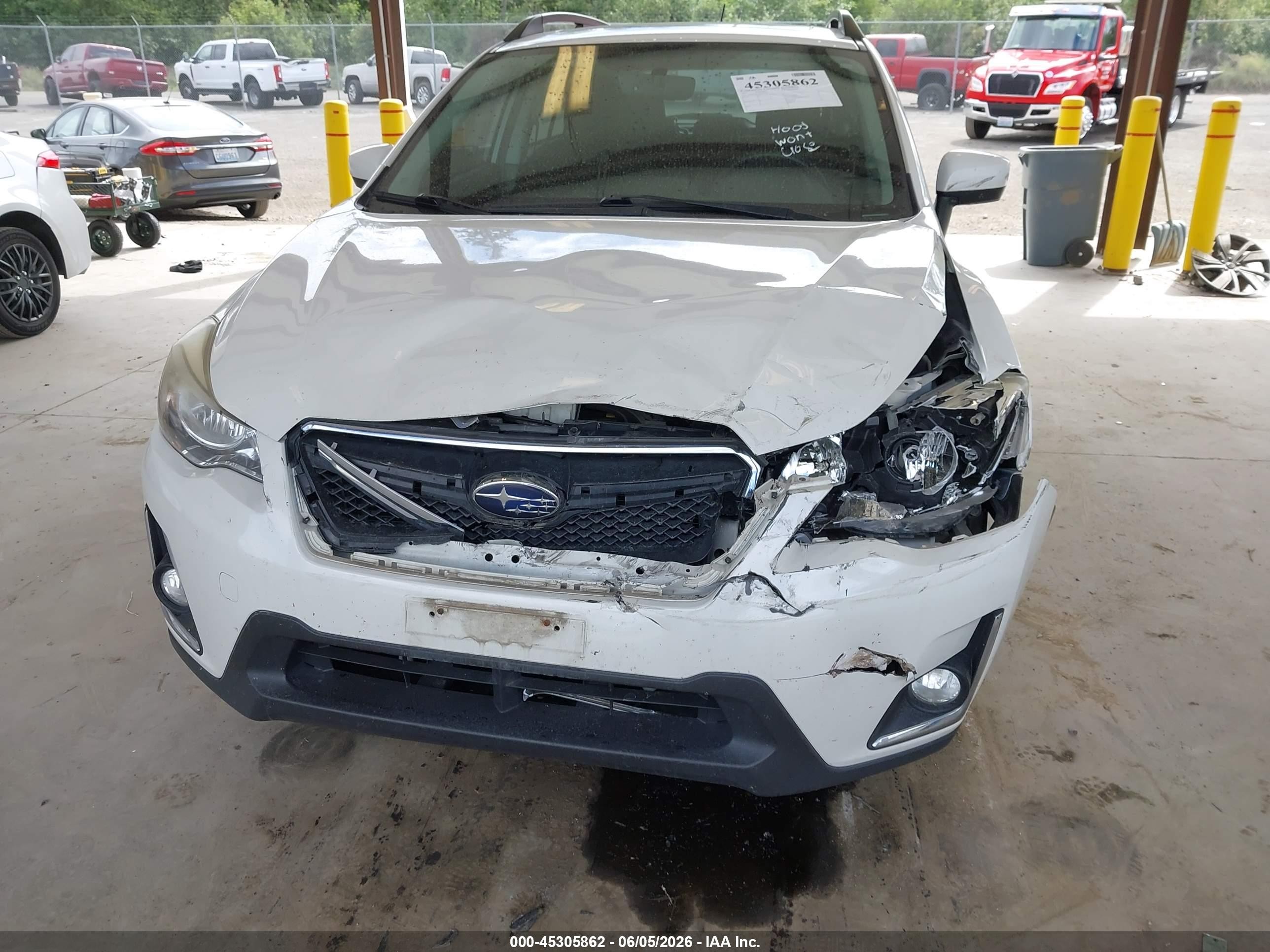 2017 Subaru Crosstrek 2.0i Premium White vin: JF2GPABC8H8210920