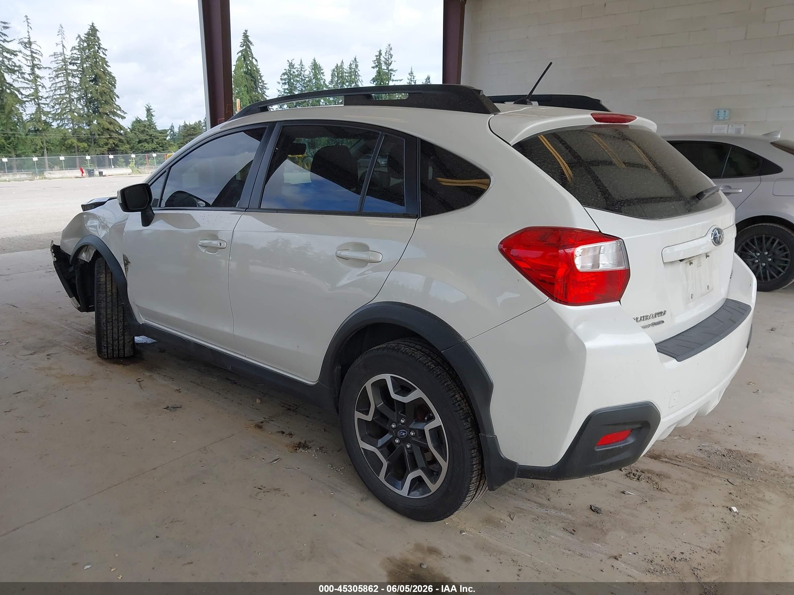 2017 Subaru Crosstrek 2.0i Premium White vin: JF2GPABC8H8210920