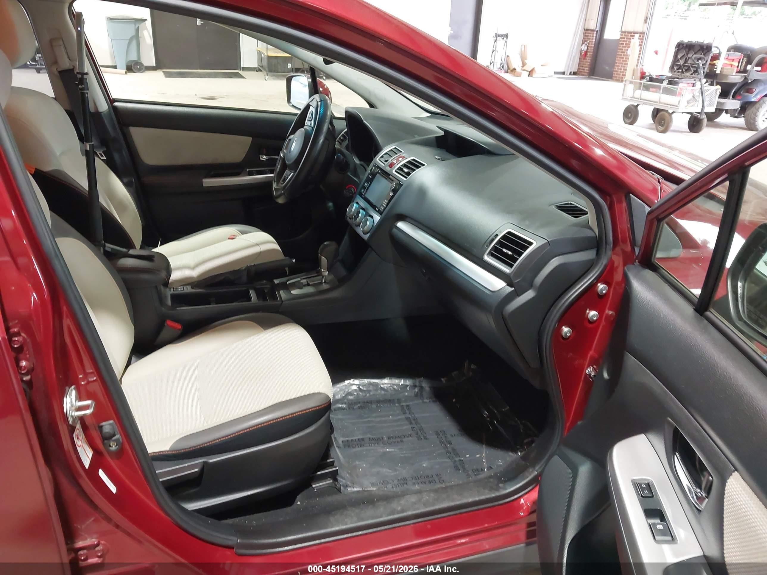 2016 Subaru Crosstrek 2.0i Premium Burgundy vin: JF2GPABC9G8207068