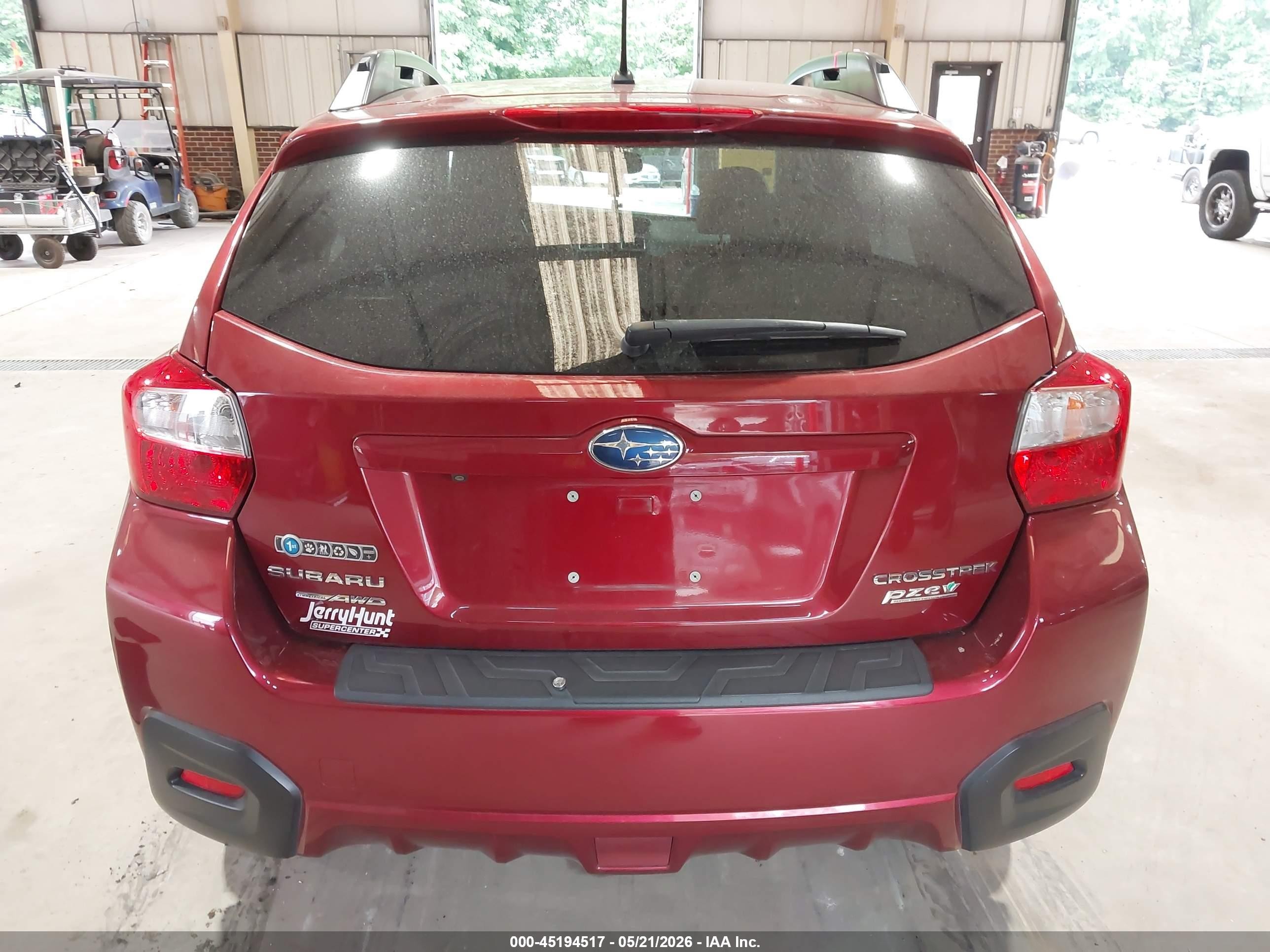2016 Subaru Crosstrek 2.0i Premium Burgundy vin: JF2GPABC9G8207068