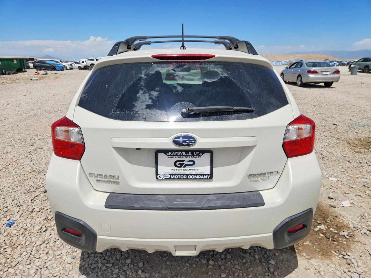 2017 Subaru Crosstrek Premium White vin: JF2GPABC9H8206407