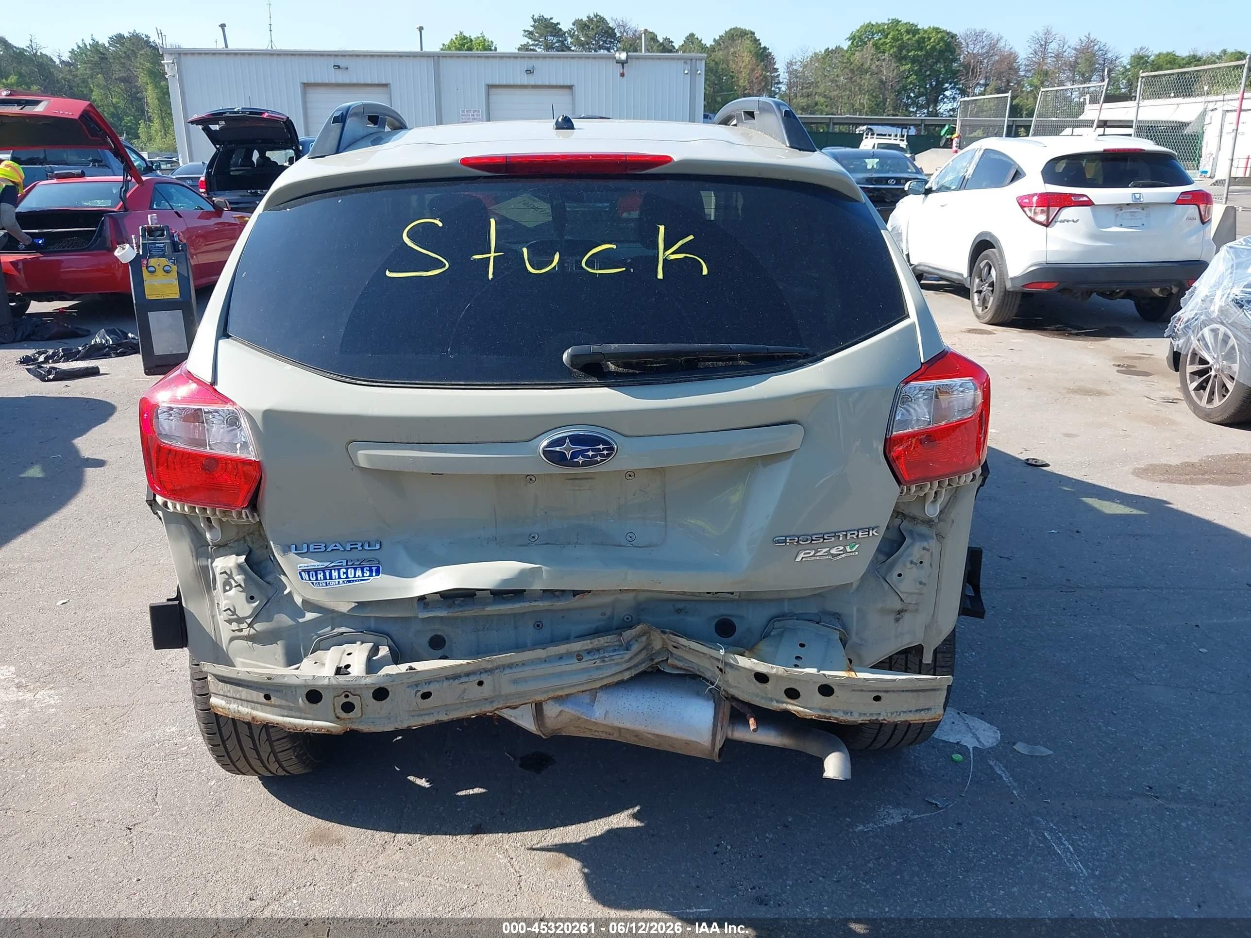 2016 Subaru Crosstrek 2.0i Premium Gray vin: JF2GPABCXGH202865