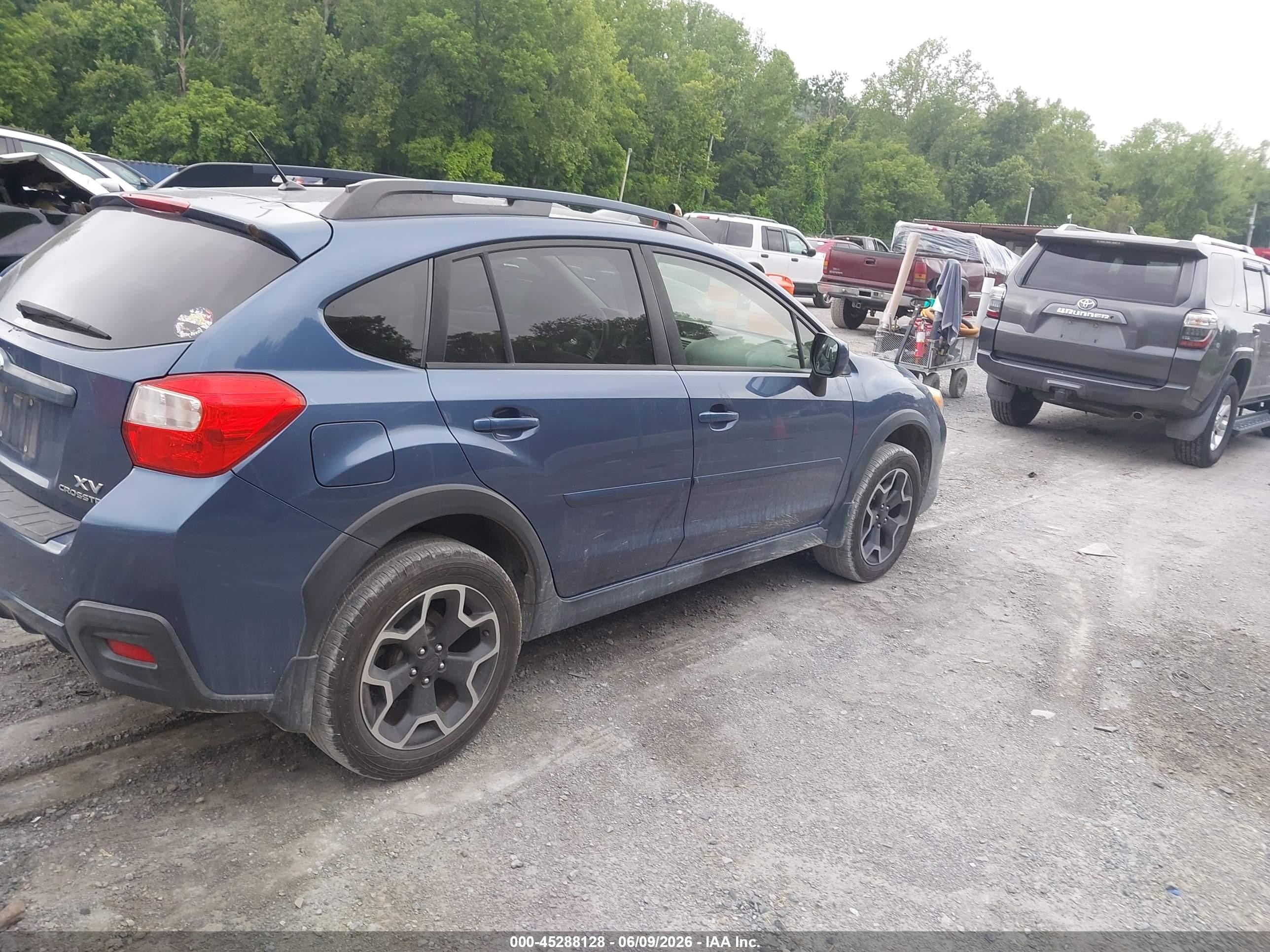 2013 Subaru Xv Crosstrek 2.0i Premium Blue vin: JF2GPACC0D1214641