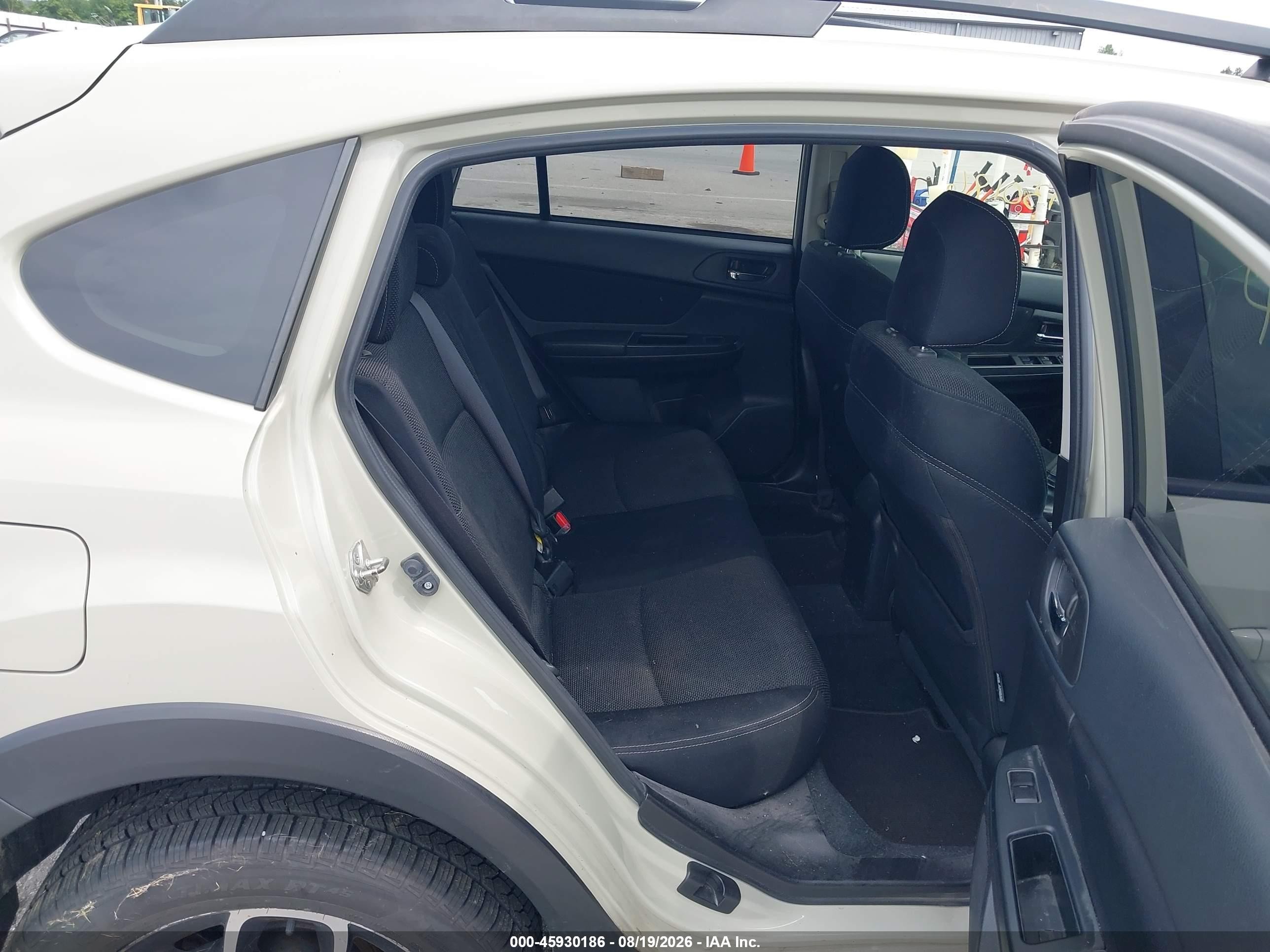 2013 Subaru Xv Crosstrek 2.0i Premium Beige vin: JF2GPACC0DH861046
