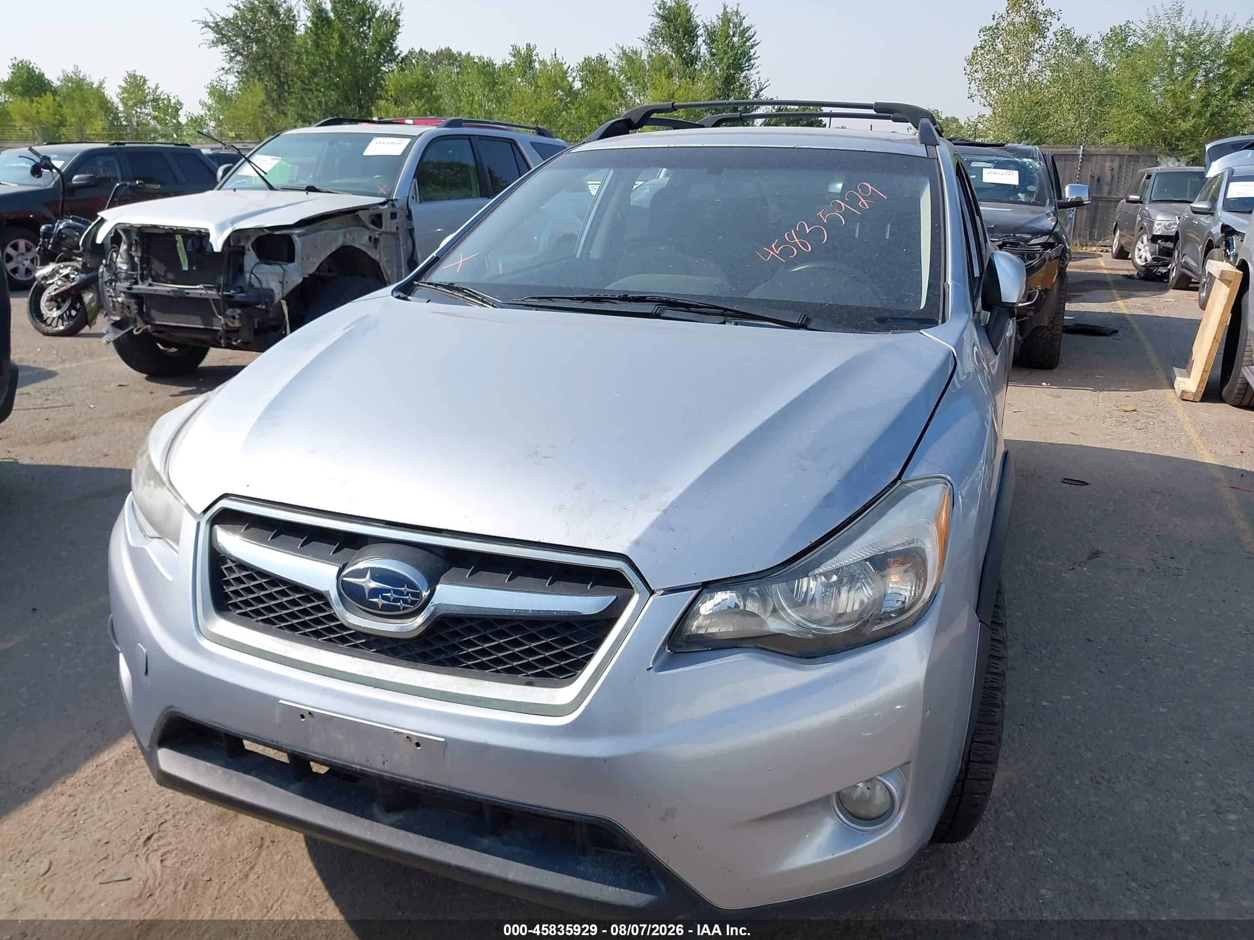 2014 Subaru Xv Crosstrek 2.0i Premium Silver vin: JF2GPACC0E9330344