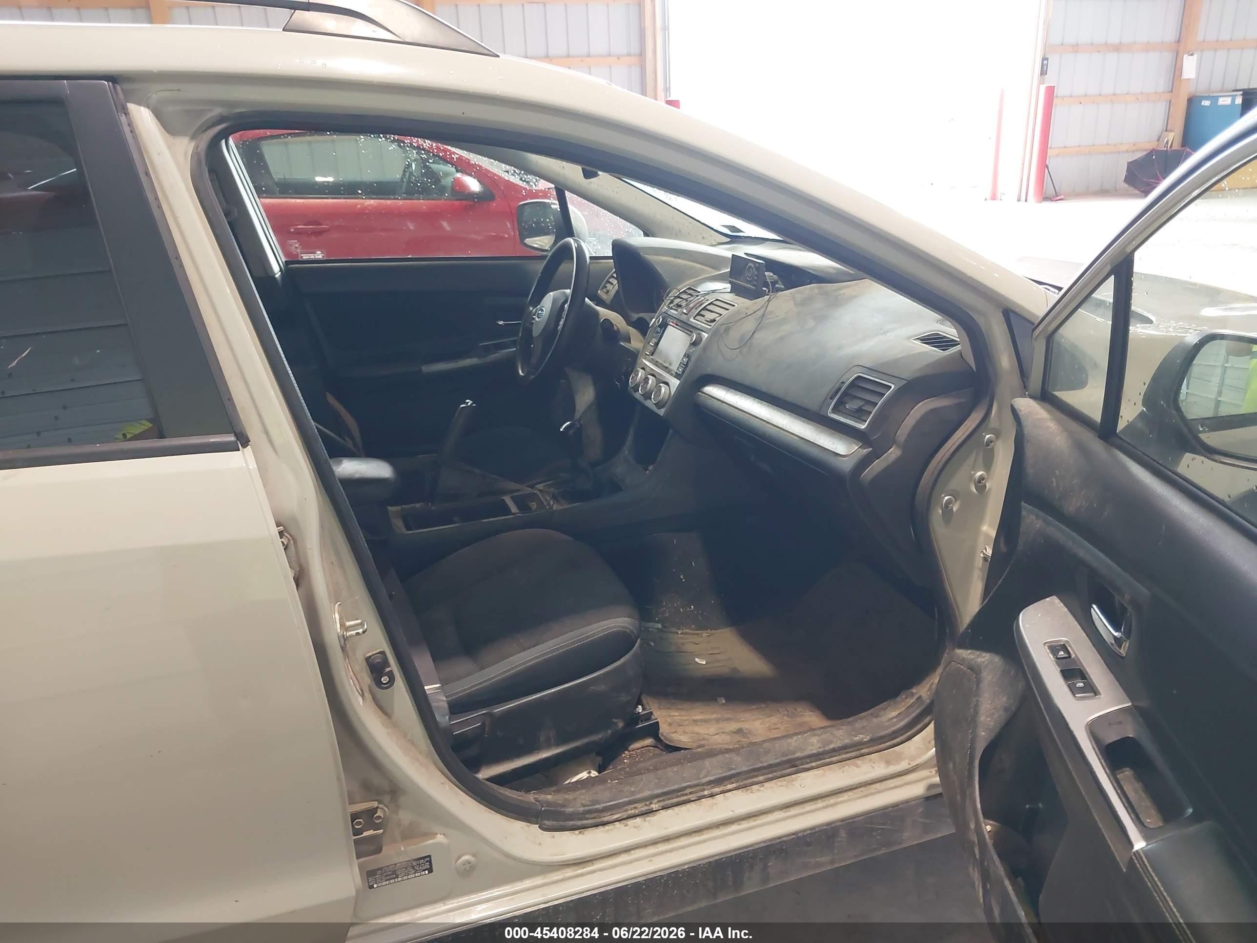 2015 Subaru Xv Crosstrek 2.0i Premium Beige vin: JF2GPACC0F9310175