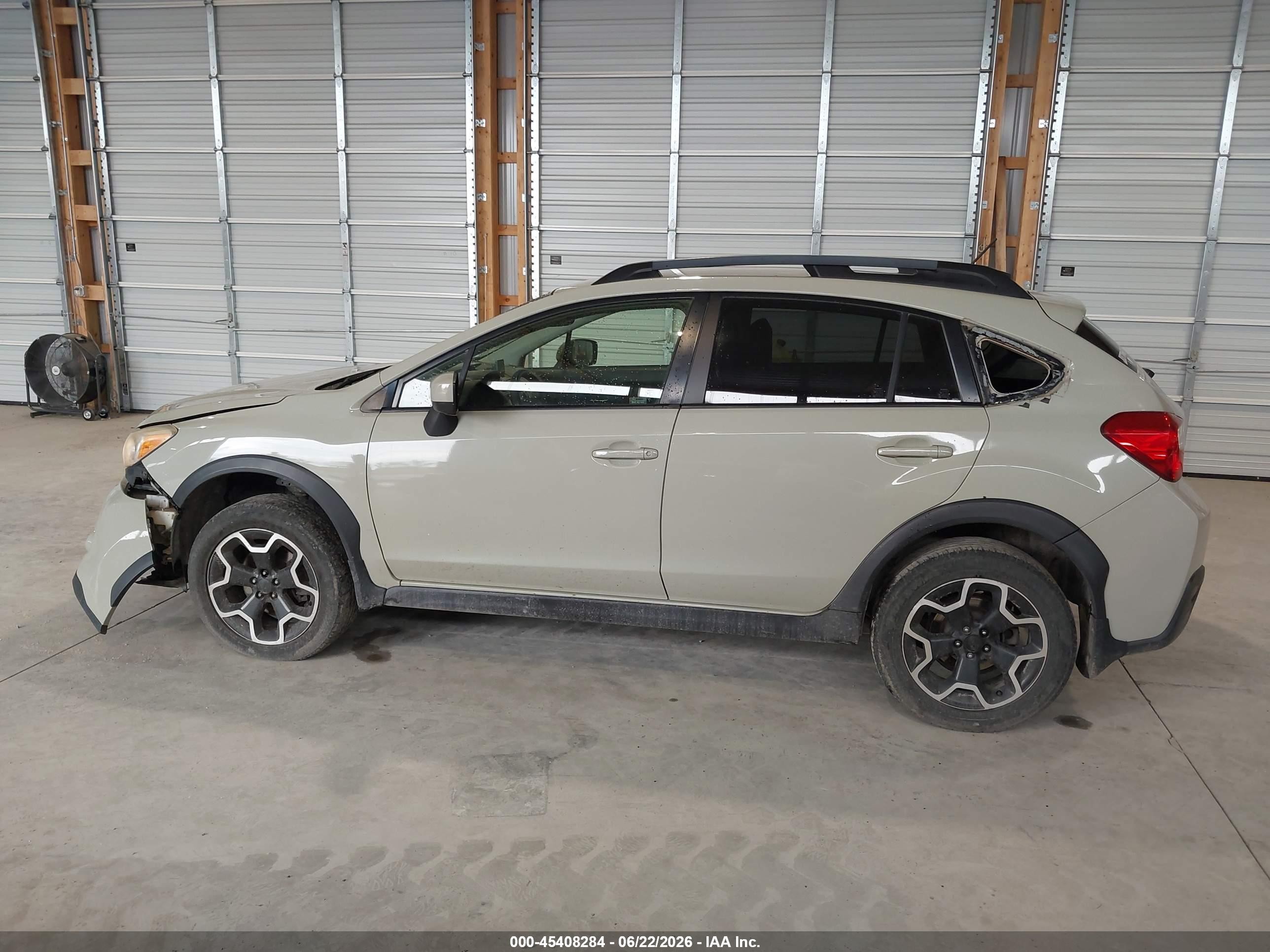2015 Subaru Xv Crosstrek 2.0i Premium Beige vin: JF2GPACC0F9310175