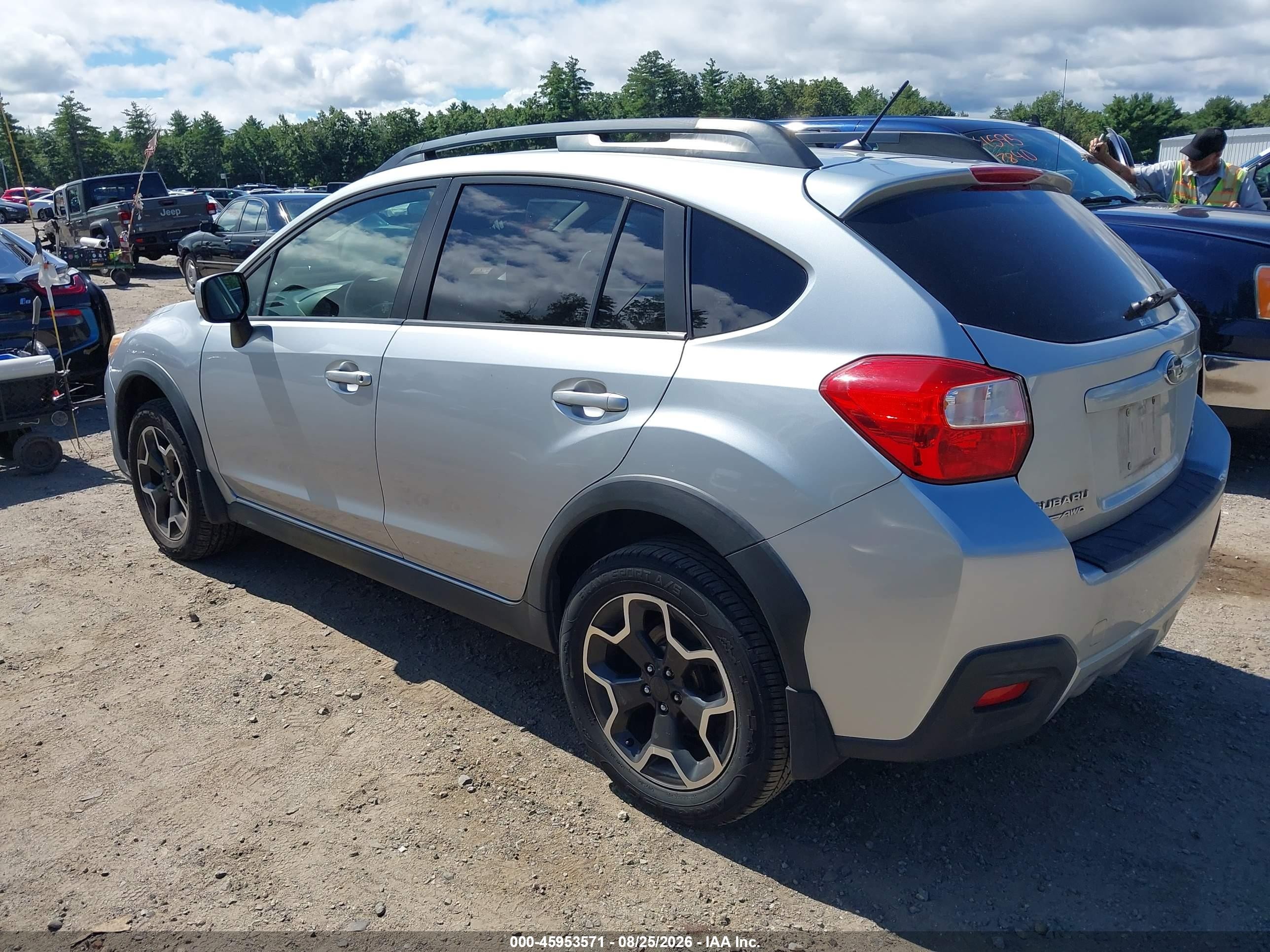 2013 Subaru Xv Crosstrek 2.0i Premium Silver vin: JF2GPACC2D2846745
