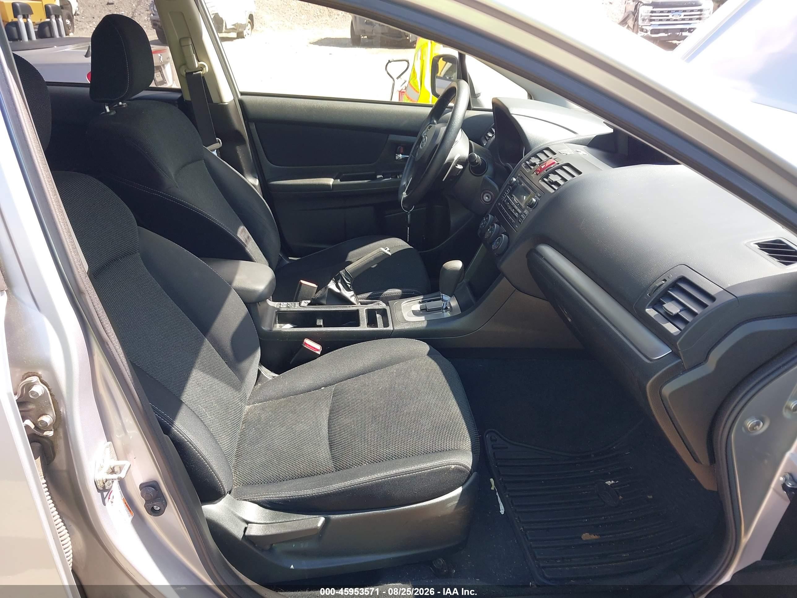 2013 Subaru Xv Crosstrek 2.0i Premium Silver vin: JF2GPACC2D2846745