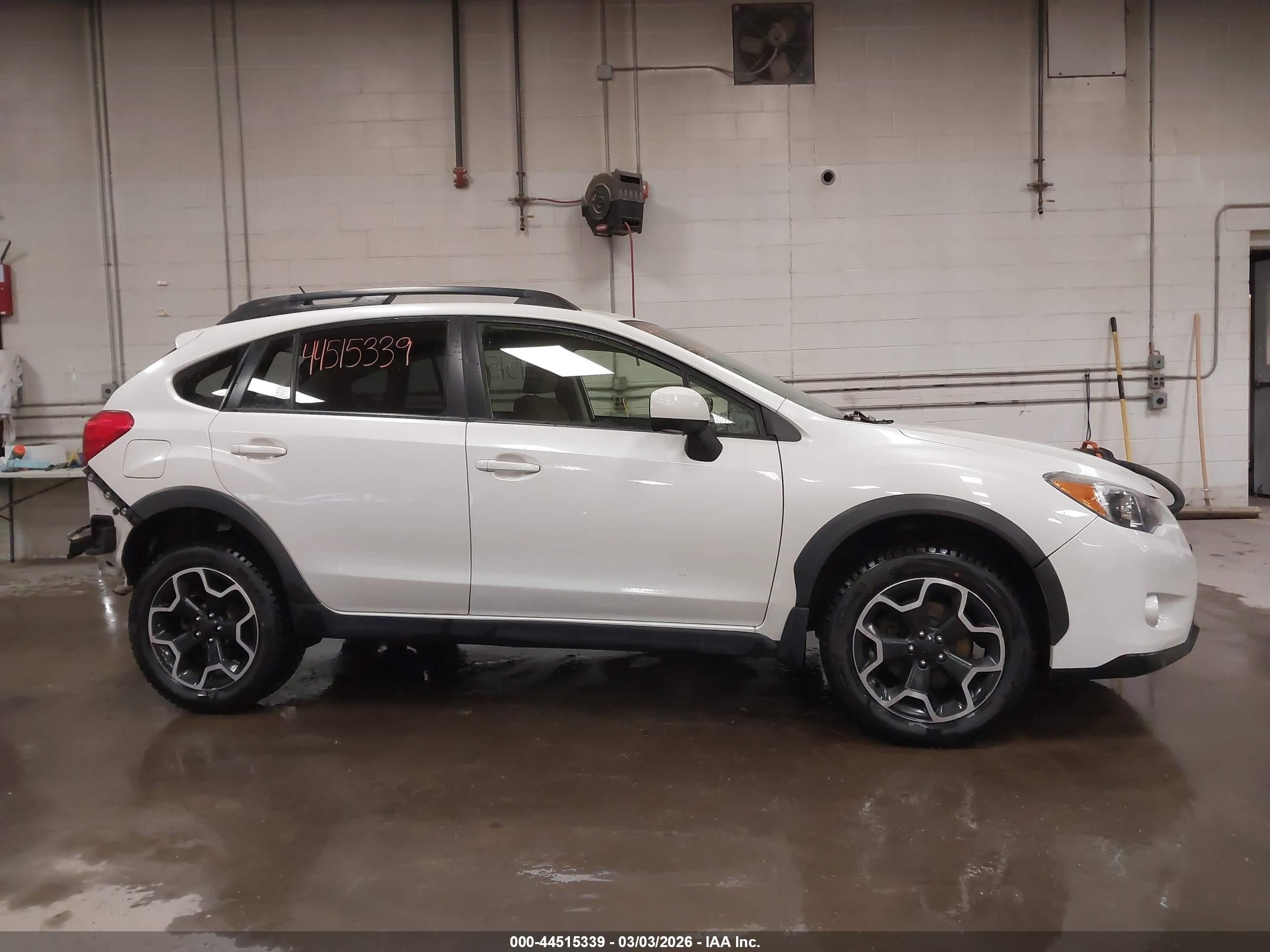 2013 Subaru Xv Crosstrek 2.0i Premium White vin: JF2GPACC2DG852516