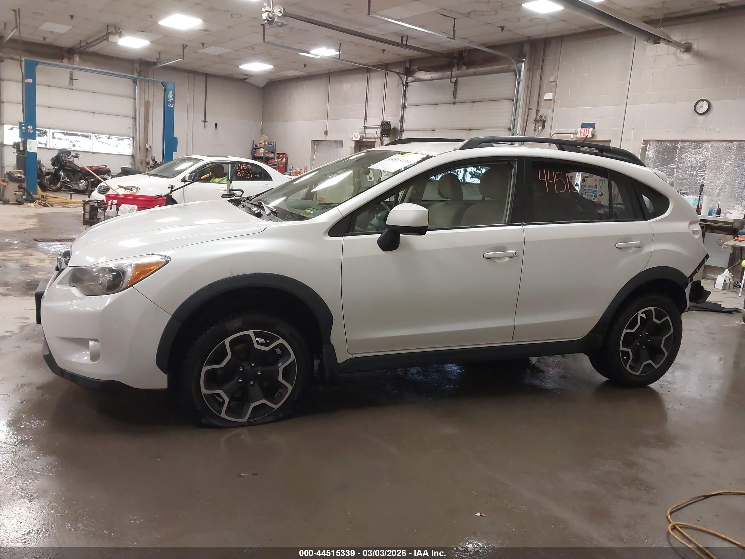 2013 Subaru Xv Crosstrek 2.0i Premium White vin: JF2GPACC2DG852516