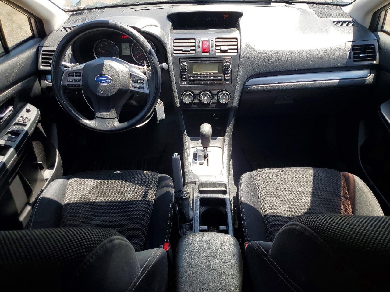 2014 Subaru Xv Crosstrek 2.0 Premium Silver vin: JF2GPACC2E8221681
