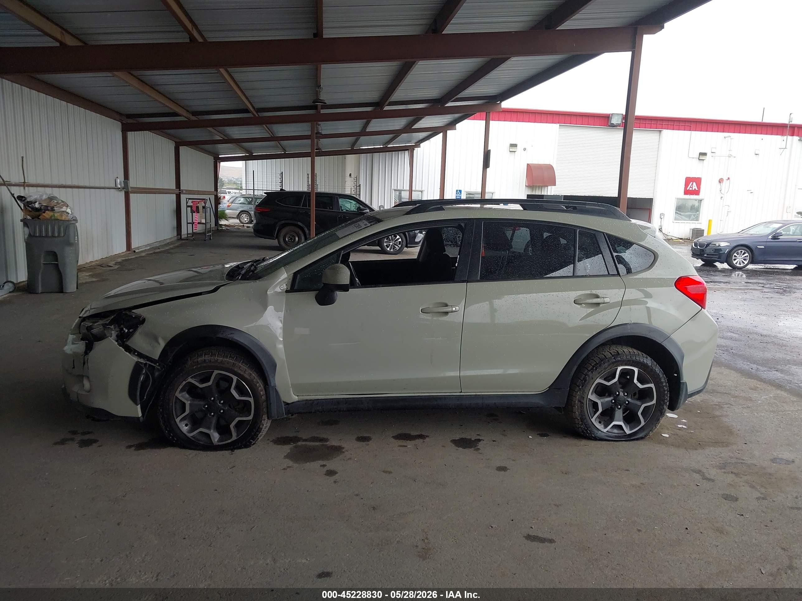 2014 Subaru Xv Crosstrek 2.0i Premium Tan vin: JF2GPACC3E8298334