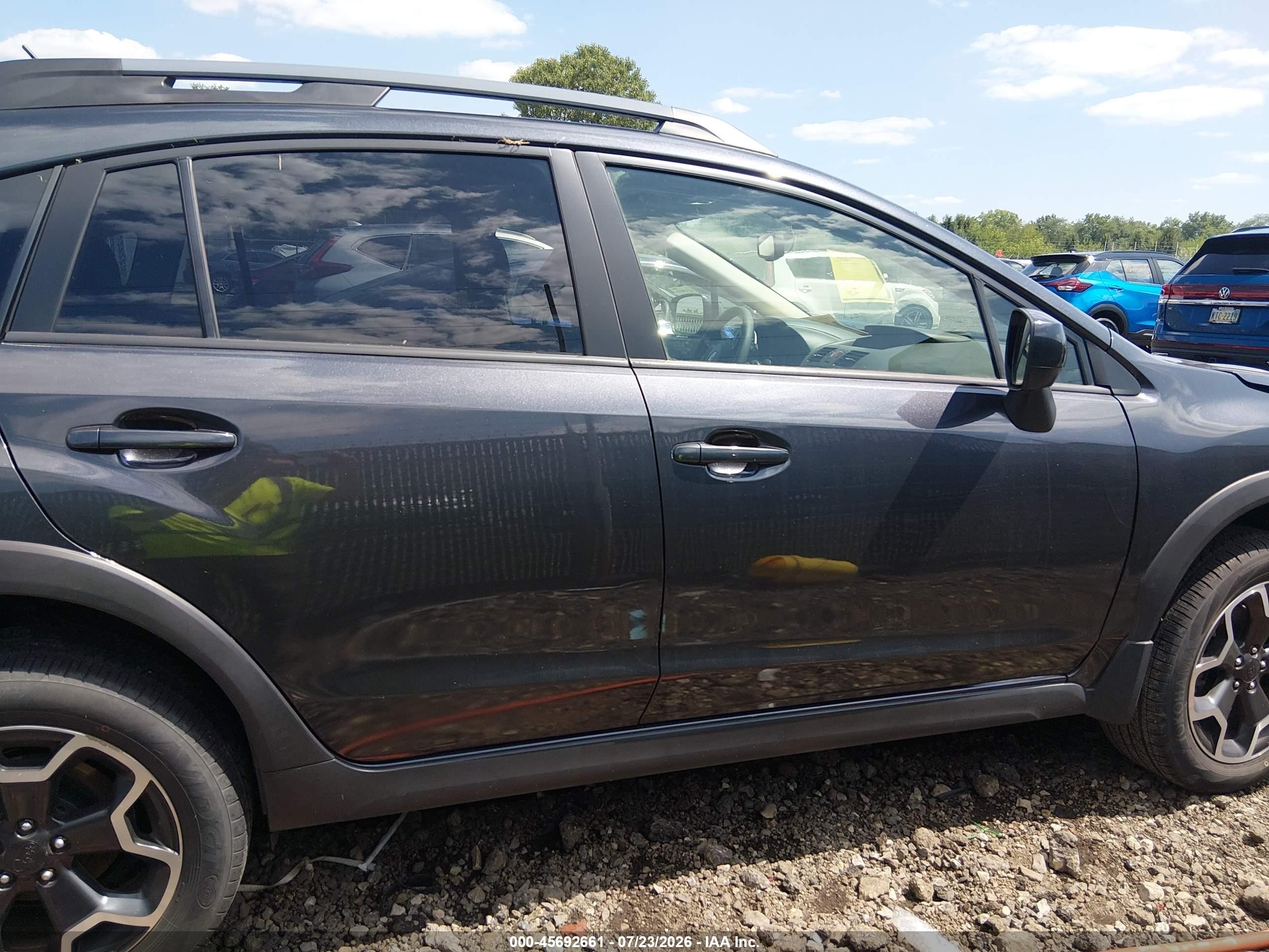 2014 Subaru Xv Crosstrek 2.0i Premium Gray vin: JF2GPACC3E8330134