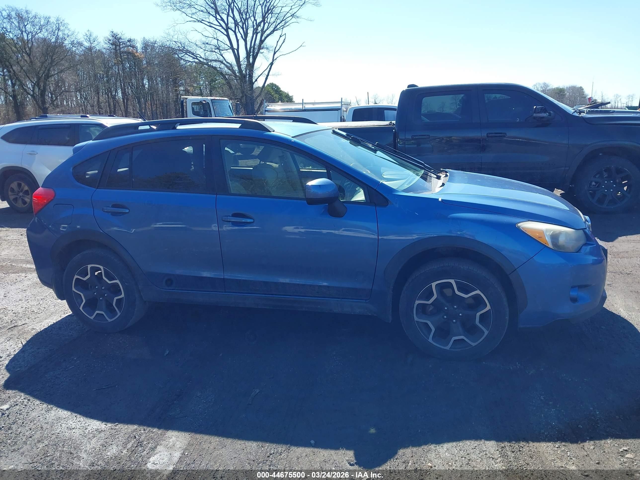 2014 Subaru Xv Crosstrek 2.0i Premium Blue vin: JF2GPACC3EH203772