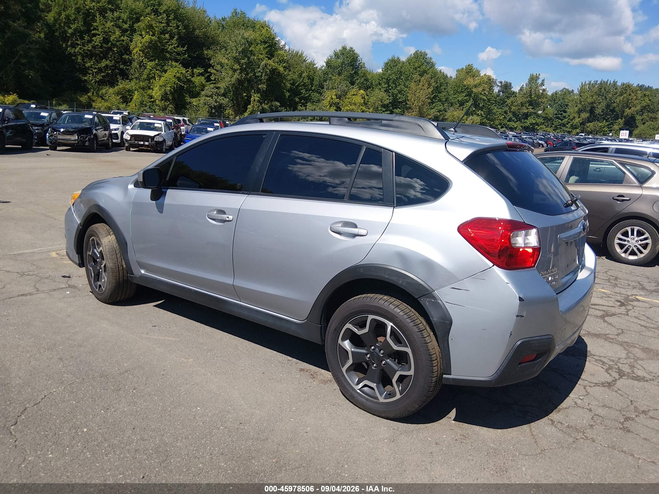 2015 Subaru Xv Crosstrek 2.0i Premium Silver vin: JF2GPACC3F8255968