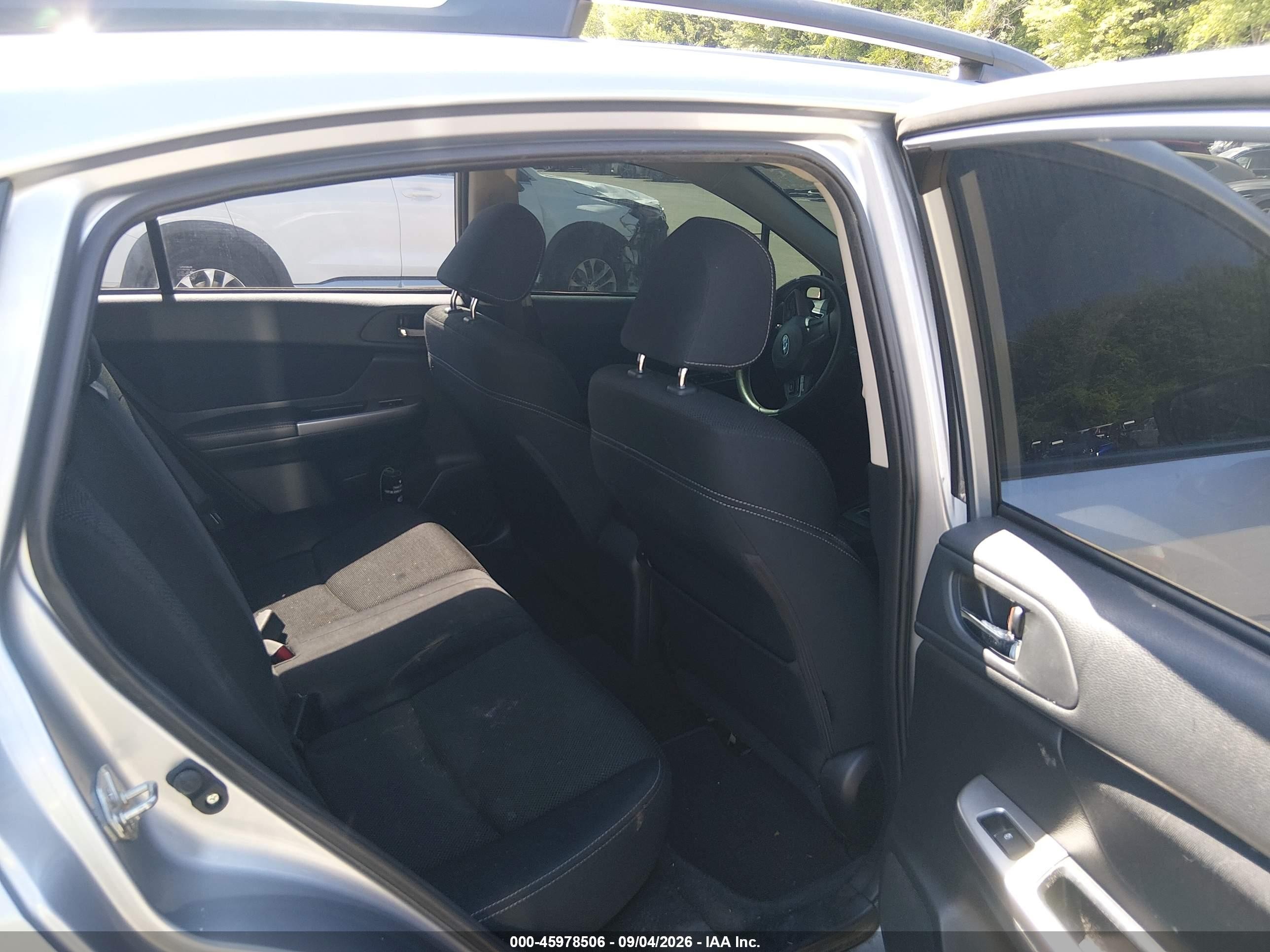 2015 Subaru Xv Crosstrek 2.0i Premium Silver vin: JF2GPACC3F8255968