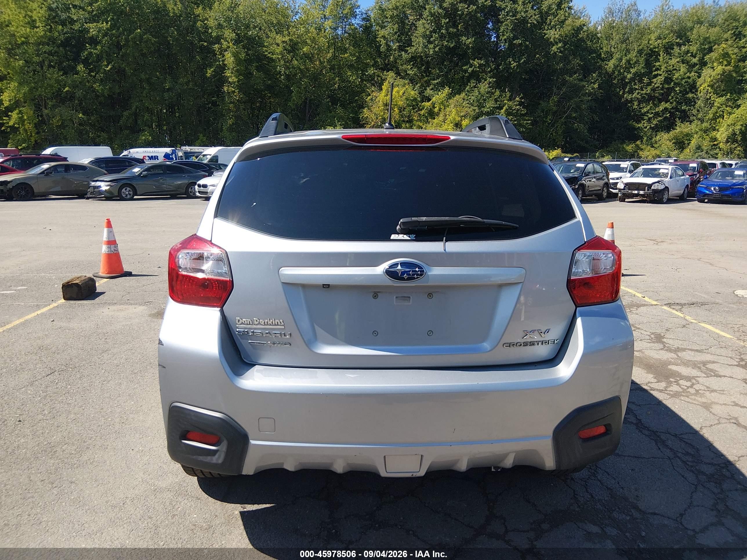 2015 Subaru Xv Crosstrek 2.0i Premium Silver vin: JF2GPACC3F8255968