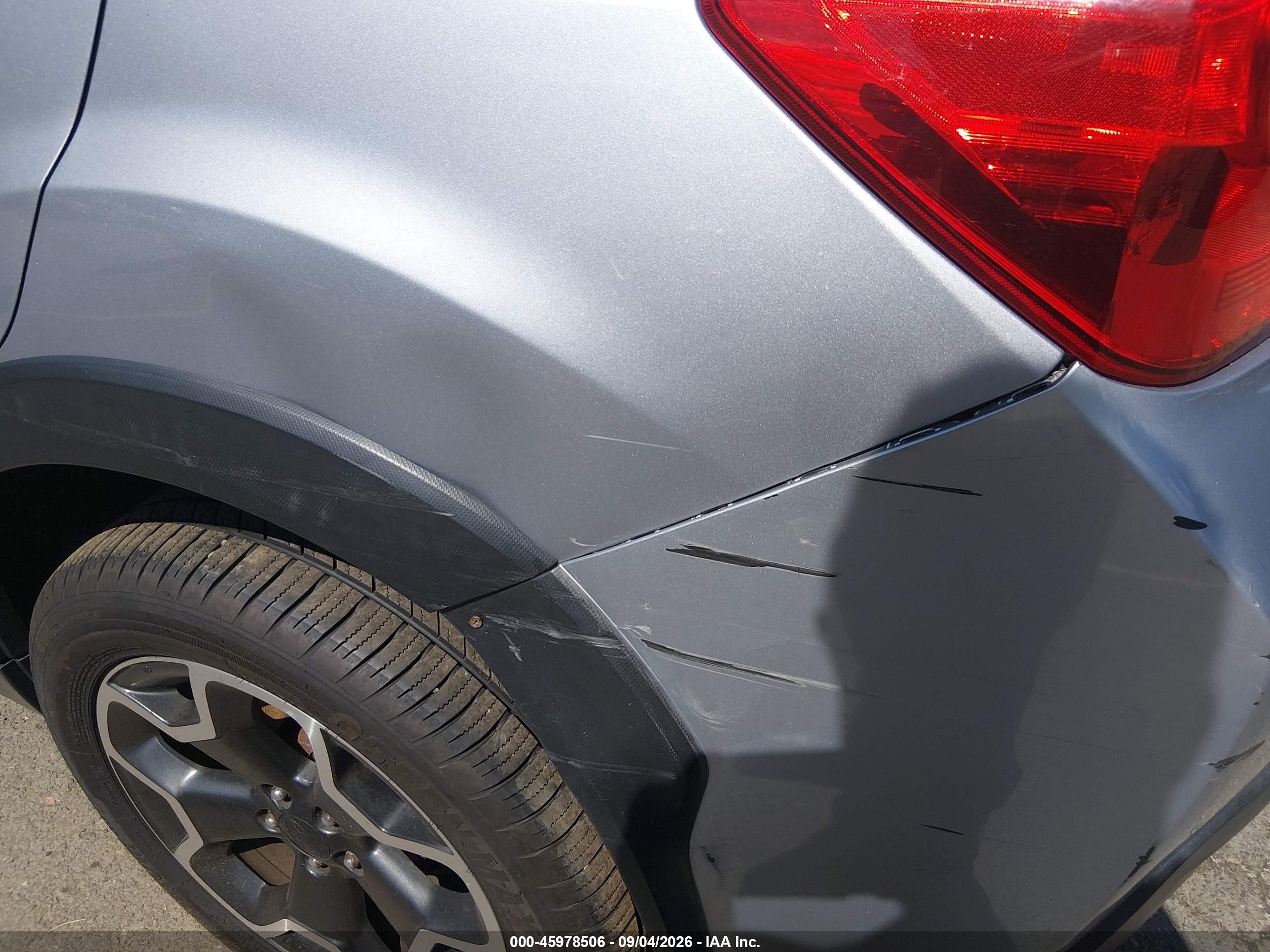 2015 Subaru Xv Crosstrek 2.0i Premium Silver vin: JF2GPACC3F8255968