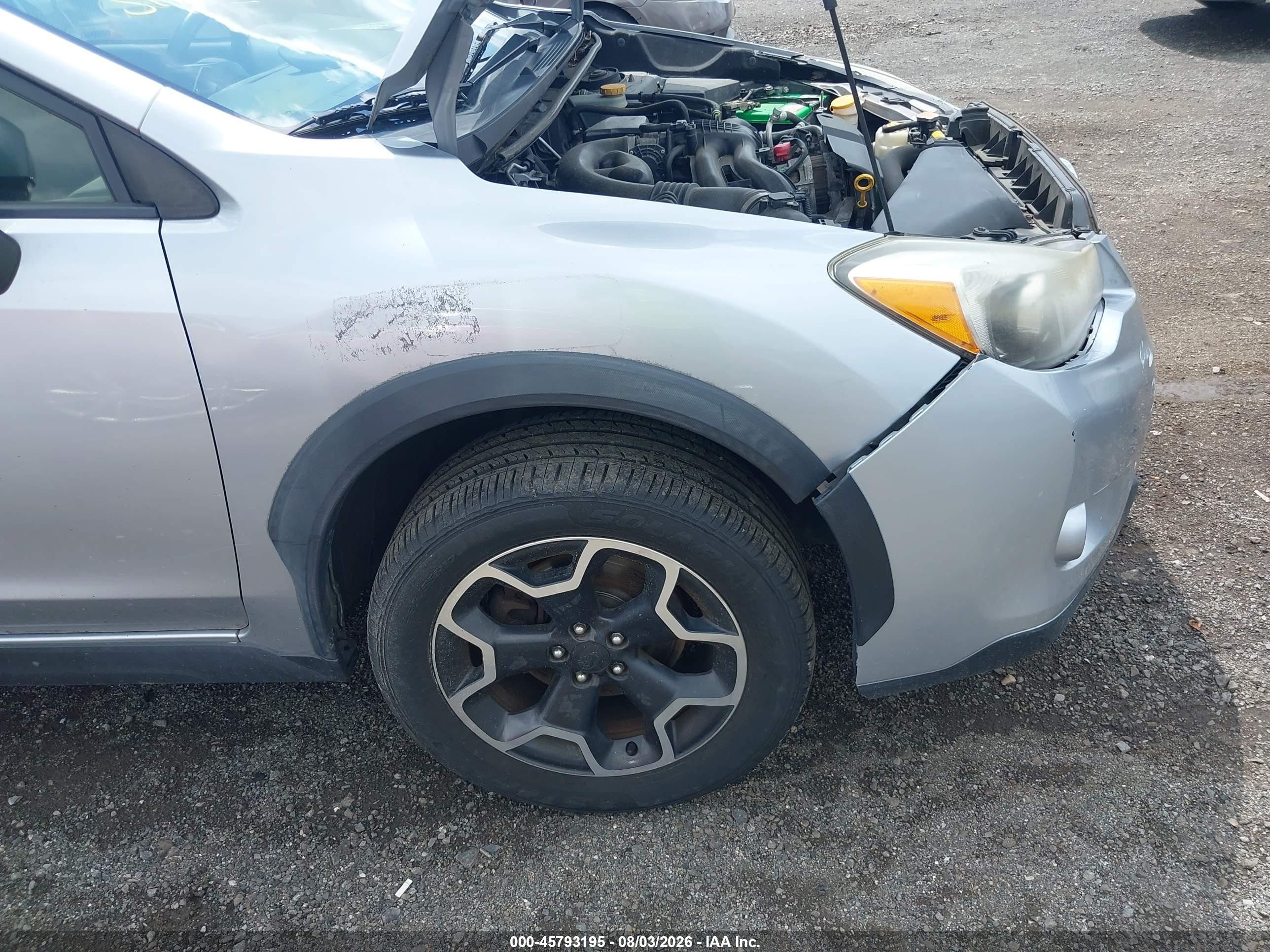 2013 Subaru Xv Crosstrek 2.0i Premium Silver vin: JF2GPACC4D2855284