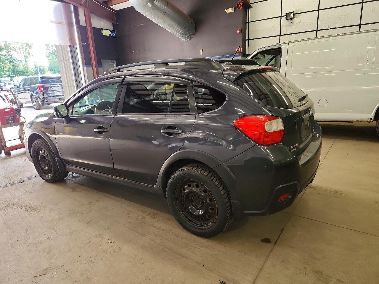 2014 Subaru Xv Crosstrek 2.0 Premium Charcoal vin: JF2GPACC4E8246856
