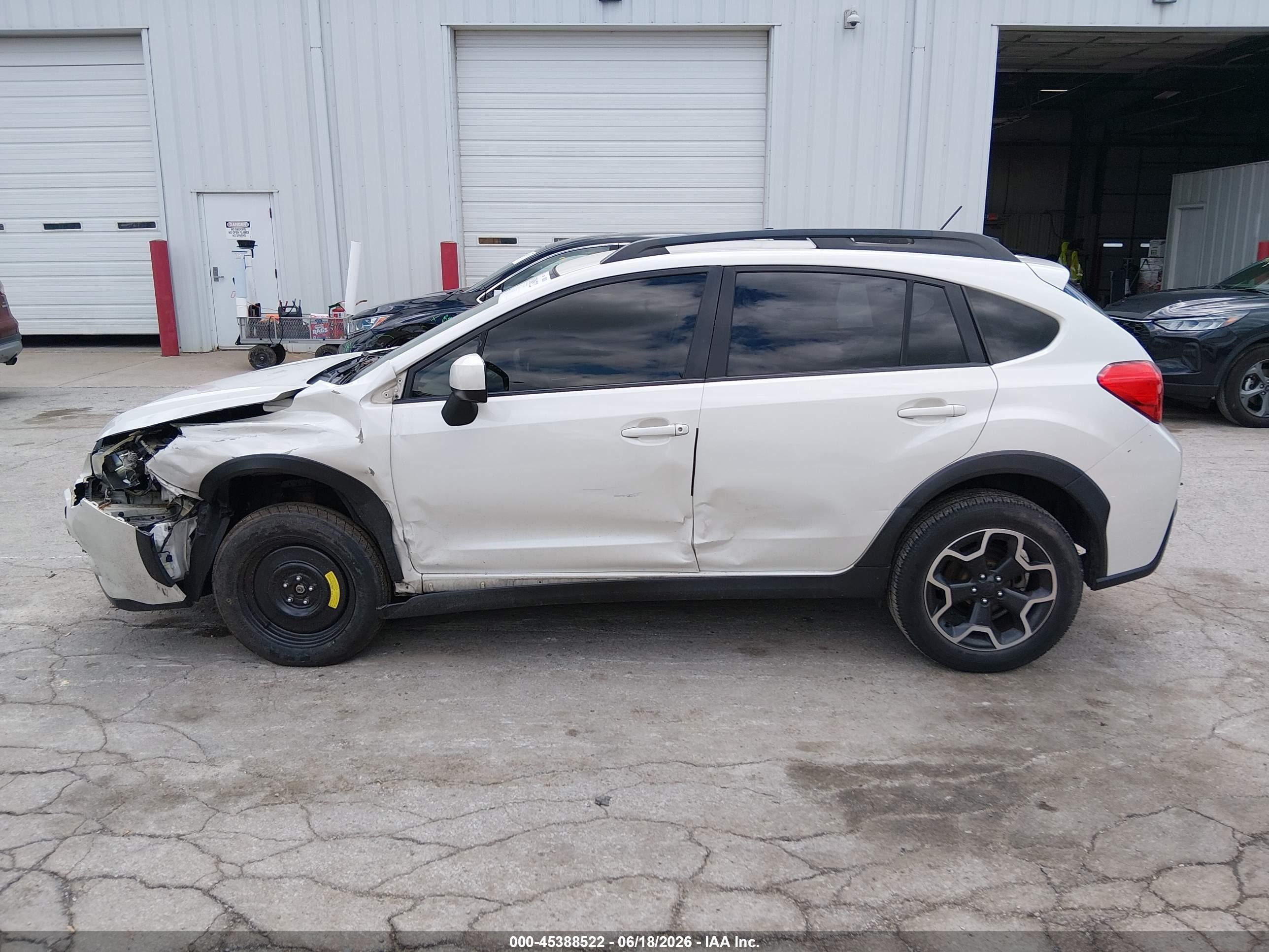2014 Subaru Xv Crosstrek 2.0i Premium White vin: JF2GPACC4E8258635