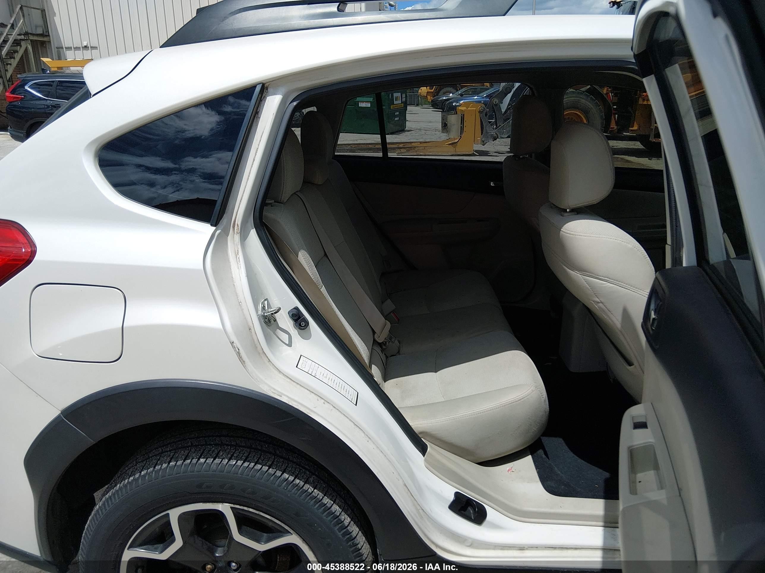 2014 Subaru Xv Crosstrek 2.0i Premium White vin: JF2GPACC4E8258635