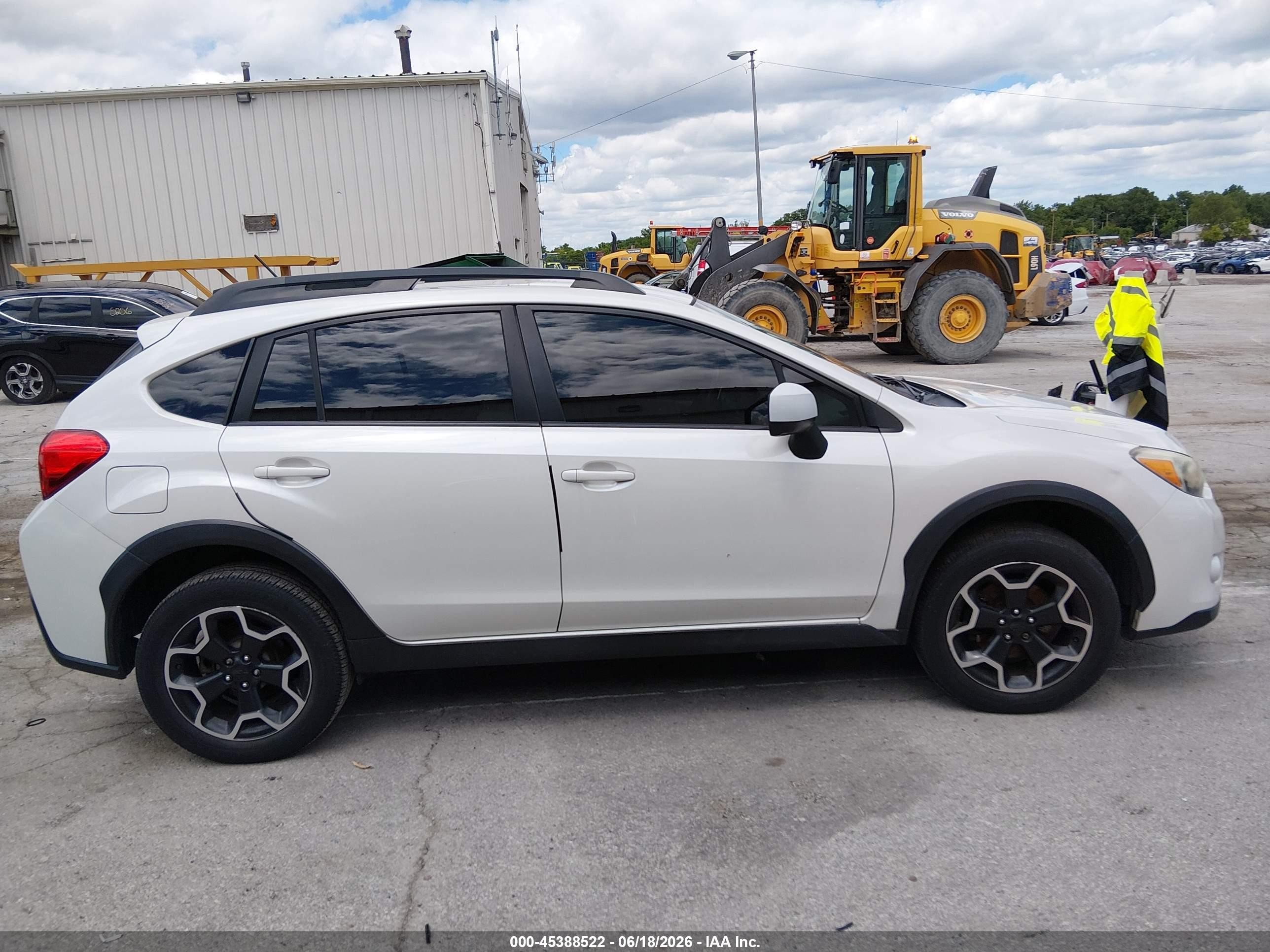 2014 Subaru Xv Crosstrek 2.0i Premium White vin: JF2GPACC4E8258635