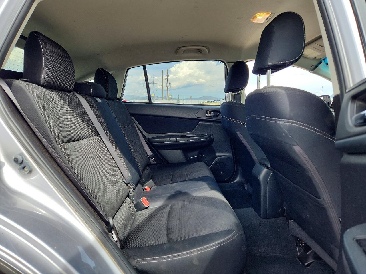 2014 Subaru Xv Crosstrek 2.0 Premium Silver vin: JF2GPACC4E8306604