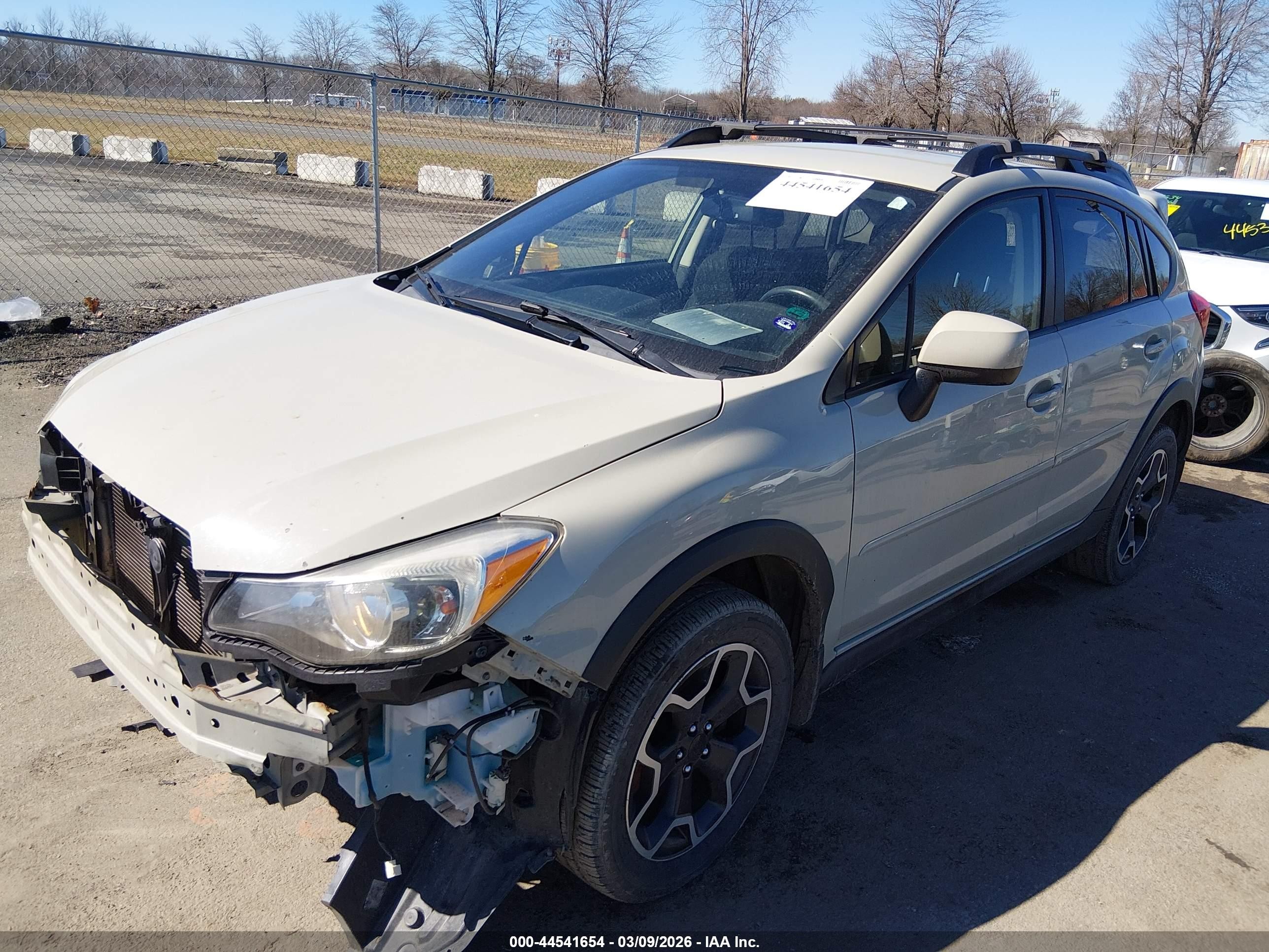 2014 Subaru Xv Crosstrek 2.0i Premium Gray vin: JF2GPACC5E8217415