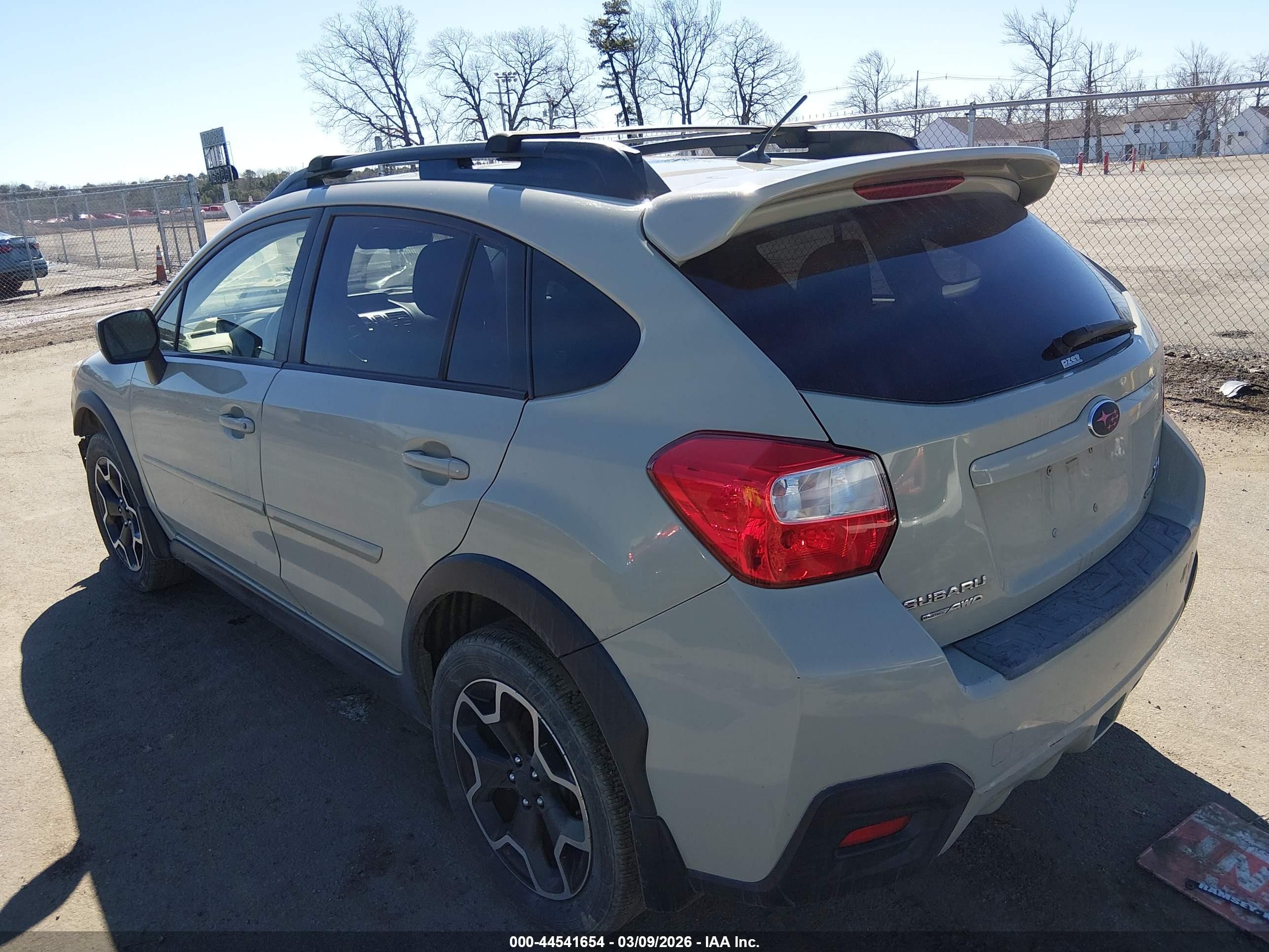 2014 Subaru Xv Crosstrek 2.0i Premium Gray vin: JF2GPACC5E8217415