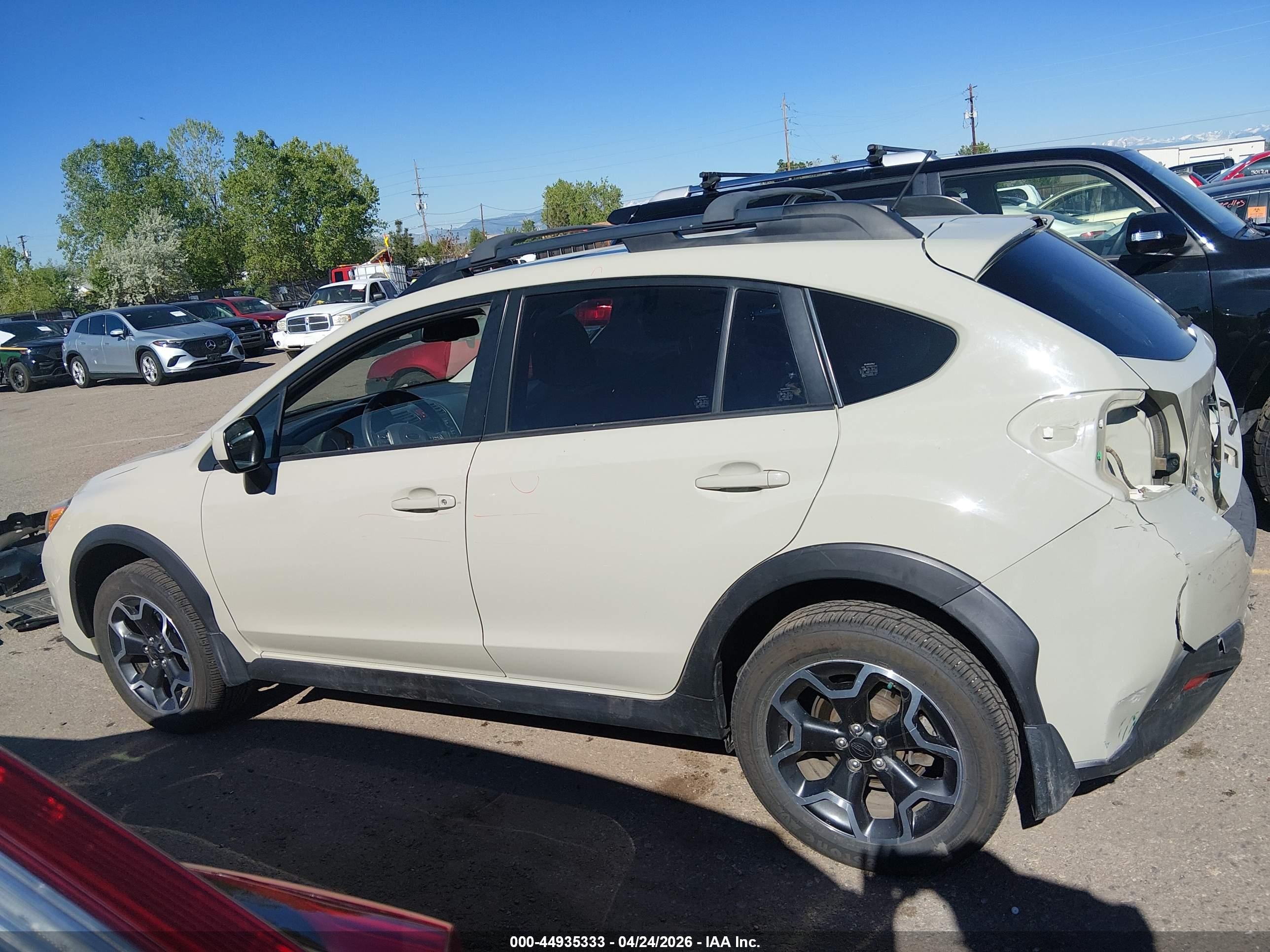 2014 Subaru Xv Crosstrek 2.0i Premium Cream vin: JF2GPACC5E9330260