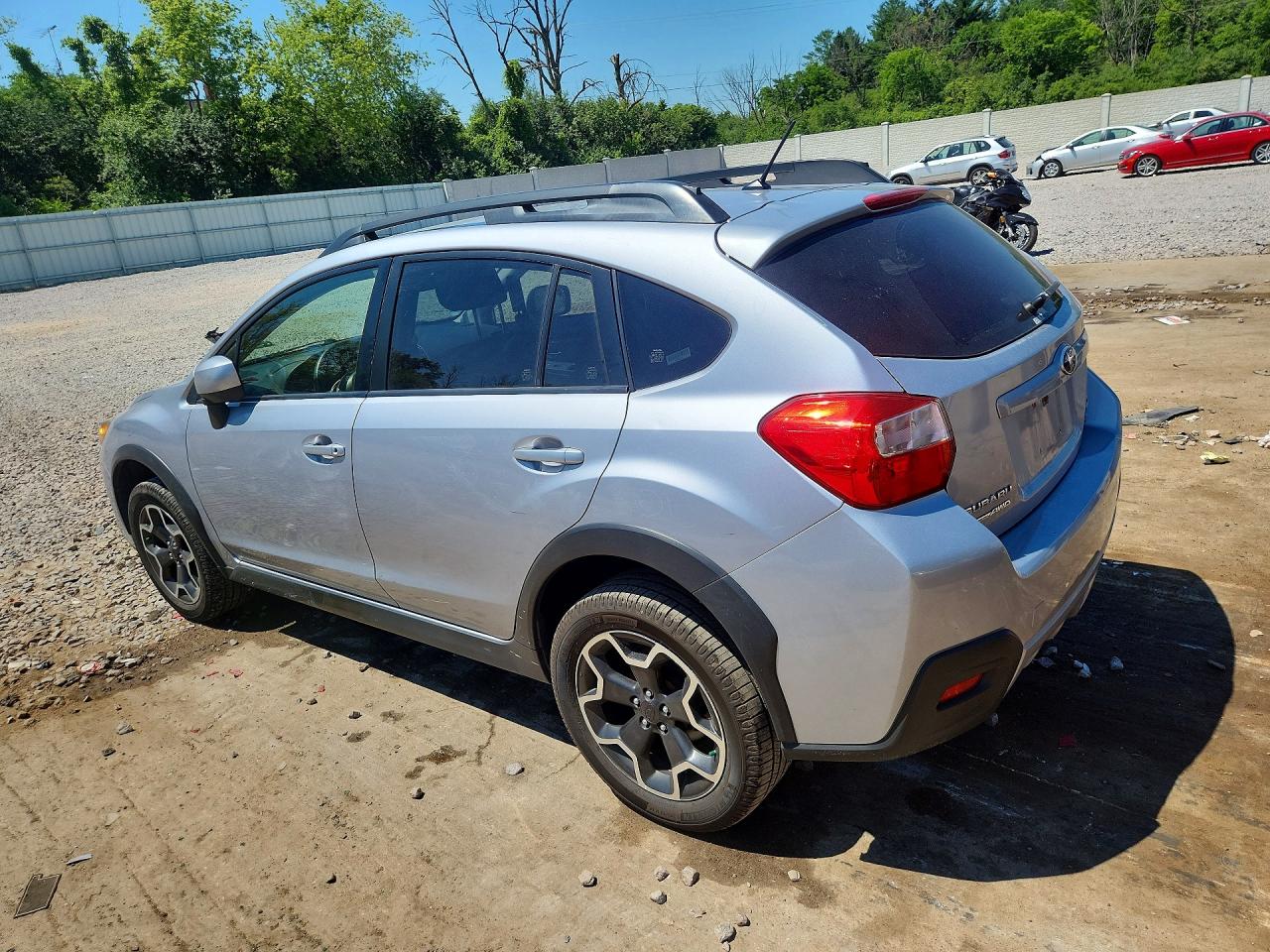 2014 Subaru Xv Crosstrek 2.0 Premium Silver vin: JF2GPACC6E8221795