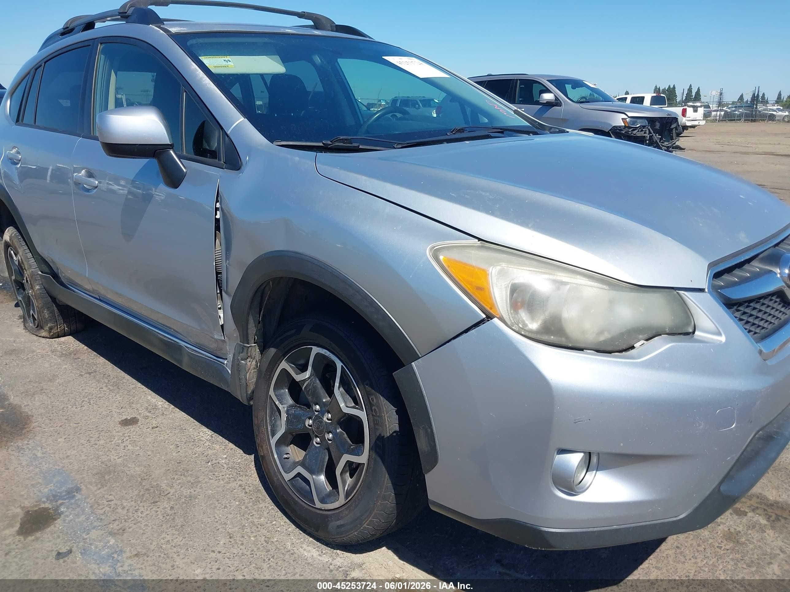 2013 Subaru Xv Crosstrek 2.0i Premium Silver vin: JF2GPACC7D1900191