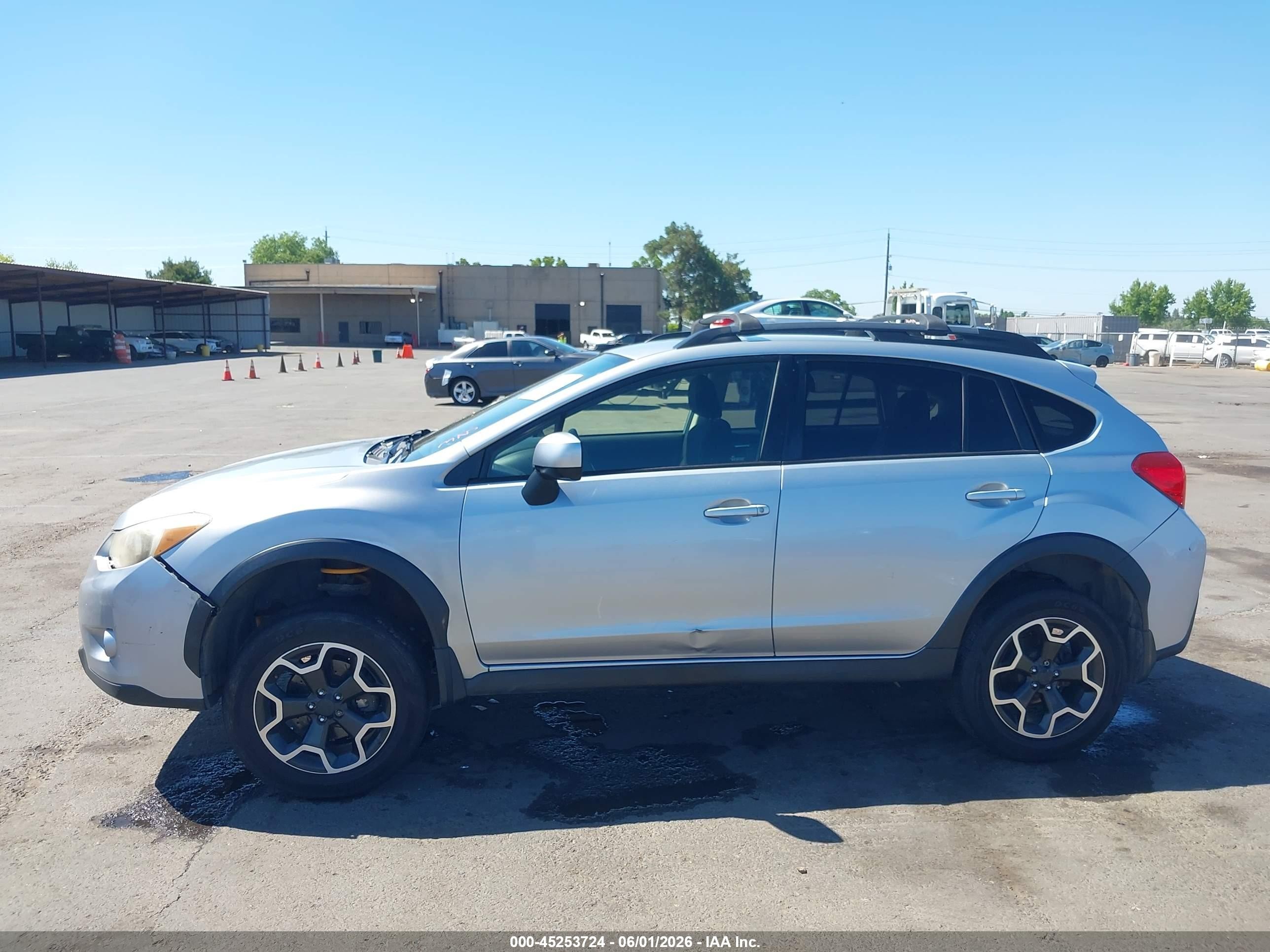 2013 Subaru Xv Crosstrek 2.0i Premium Silver vin: JF2GPACC7D1900191